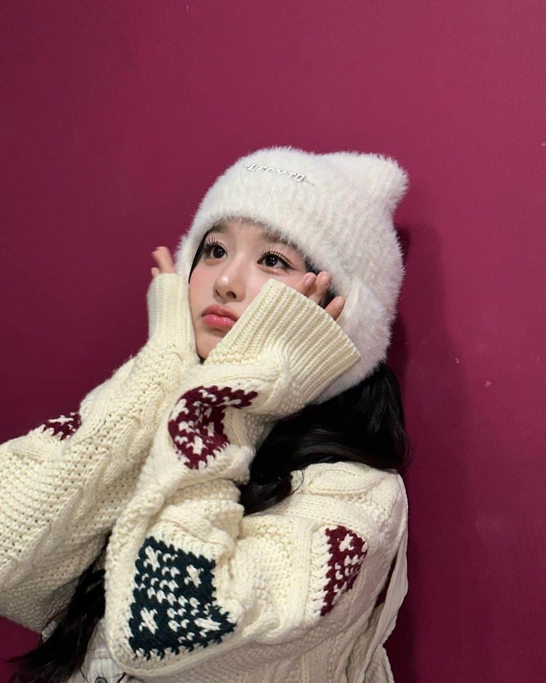 NMIXXさんのインスタグラム写真 - (NMIXXInstagram)「군밤 사세용🌰🤍  #NMIXX #엔믹스 #설윤 #SULLYOON #설윤스타그램 #NSWER #엔써 #음악중심」11月19日 16時20分 - nmixx_official