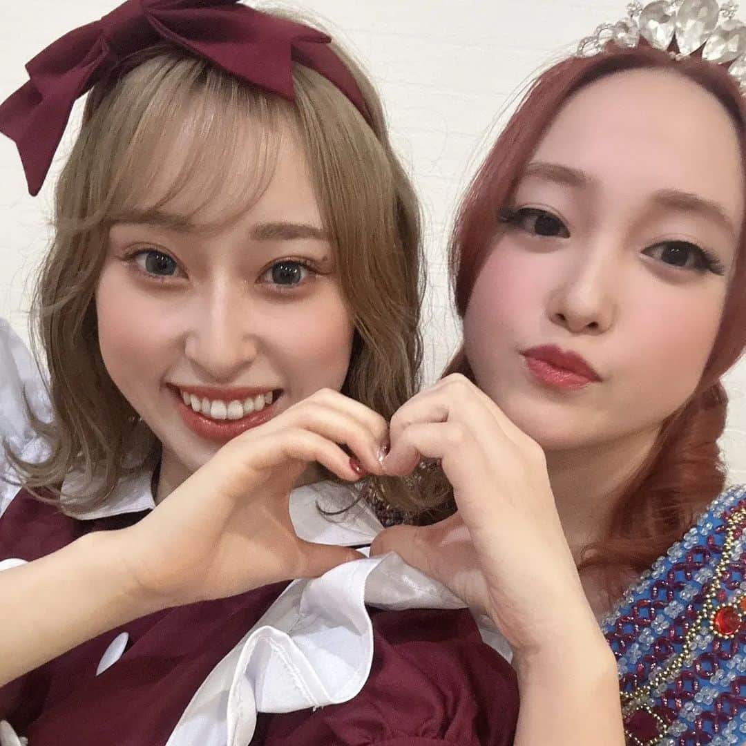 相川結さんのインスタグラム写真 - (相川結Instagram)「ビジュアル撮影オフショット📸✨ なかなかレアな🪐チトセ&アザリン🪐 . #タイラーf大阪  #ガールズハイパーミュージカル  #なんばイエスシアター」11月19日 16時36分 - yu__nyan16