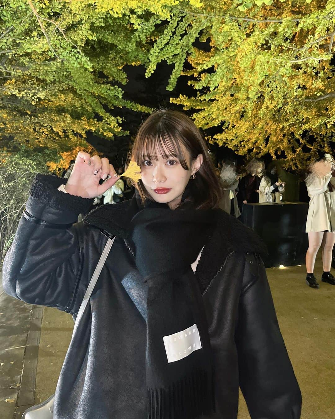 中野妃菜さんのインスタグラム写真 - (中野妃菜Instagram)「秋感じてきたよ🍂  最近よく質問されるマフラーは @edward_brown_official  ここ♡  #ootd#pr#マフラー」11月19日 16時42分 - hinanakano_