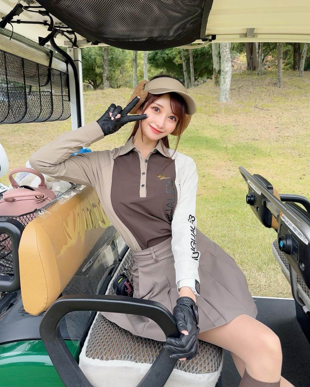 MAYUさんのインスタグラム写真 - (MAYUInstagram)「. 久しぶりの成田ゴルフ倶楽部⛳️🐏🤎 . スコアは 41.40-81 でした🤍 ドライバーとパターの調子が良くてスコアまとまった😆✨ この２つが良いと、途中のウッドやアイアンをミスっても なんとかなるよね🥺✊🏻 . . #ゴルフ女子#ゴルフ#ゴルフウェア#ウノピゥ#ウノピゥウノウグァーレトレ#ピン#ピンゴルフ#golf#golfwear#golflife#golfaddict#golfcourse#1piu1uguale3#1piu1uguale3golf#ping#pinggolf#japan#narita」11月19日 17時04分 - mayu.kina_golf