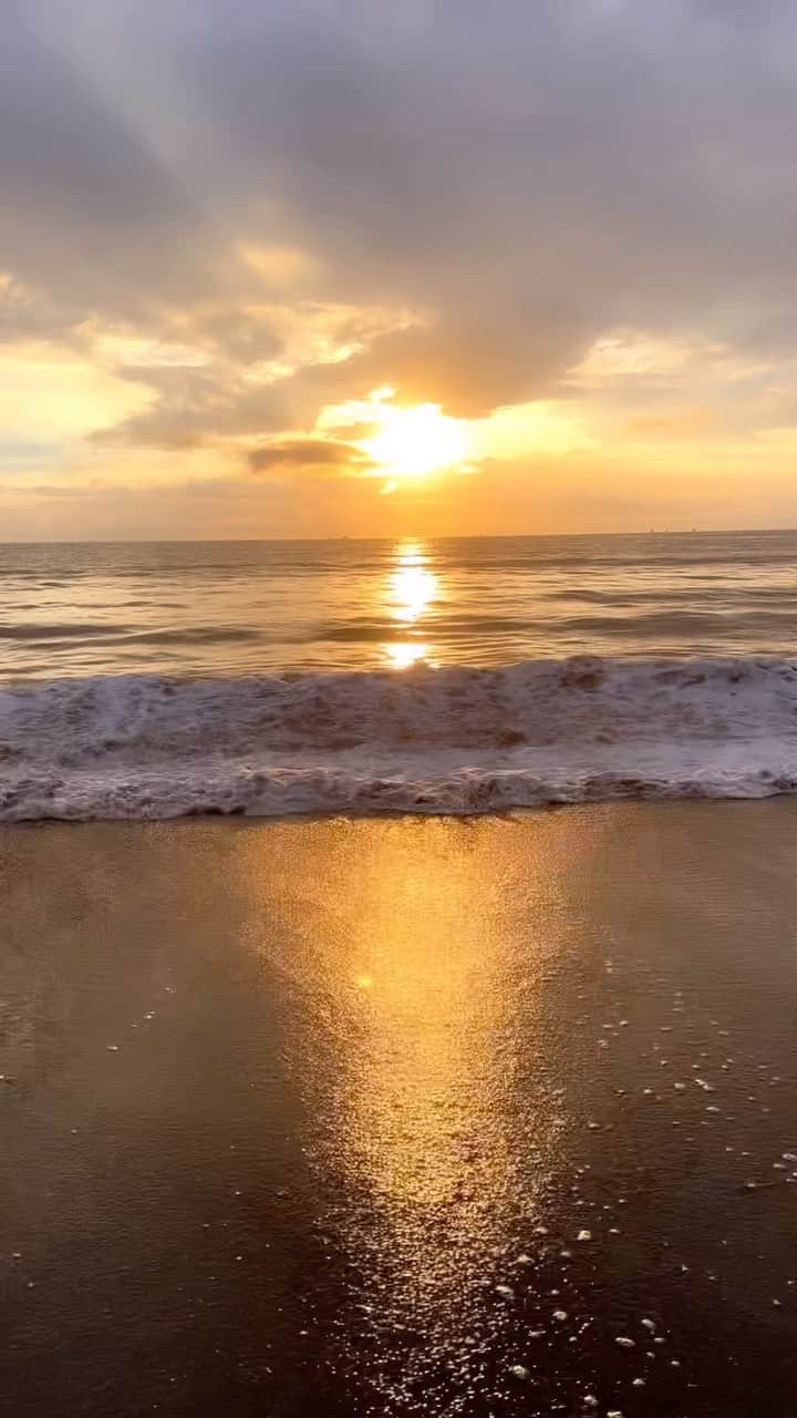 エリック・ラドフォードのインスタグラム：「My trip to Costa Rica was life changing to say the least. What an incredibly beautiful place!  Thank you to the team at @reunion.experience for all you’ve given me and for the incredible work you do!🙏  #PuraVida #life #memories #costarica #beautiful」