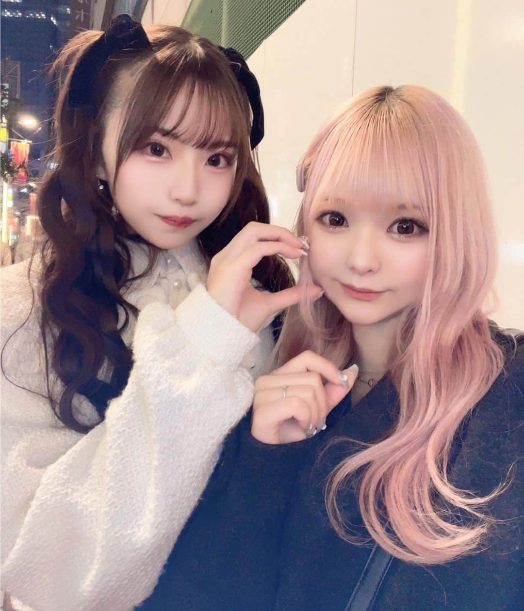 城崎ひまりさんのインスタグラム写真 - (城崎ひまりInstagram)「りりちゃんと遊んできたよん🎀 可愛いお友達が増えてうれちい🥺💕 プリクラちょー久々に撮って初心者みたいになった₍՞ ̳ ̫ ̳ ՞₎笑 TiktokもYouTubeもめちゃ見てるけど実物がちょー可愛くて顔豆粒やた・ω・ . . . . . #東京#ファッション#可愛い#かわいい#follow#フォローミー#自撮り#可愛い女の子#かわいい女の子#アイドル#girl#idol#kawaii#kawaiigirl#kawaiifashion#followme#tiktok#tiktokers#youtube#youtuber #lol#love#instagood#instadaily#OOTD#photooftheday#me#igers#フレンチガーリー#フレンチガーリーコーデ」11月19日 17時20分 - shirosakihimari