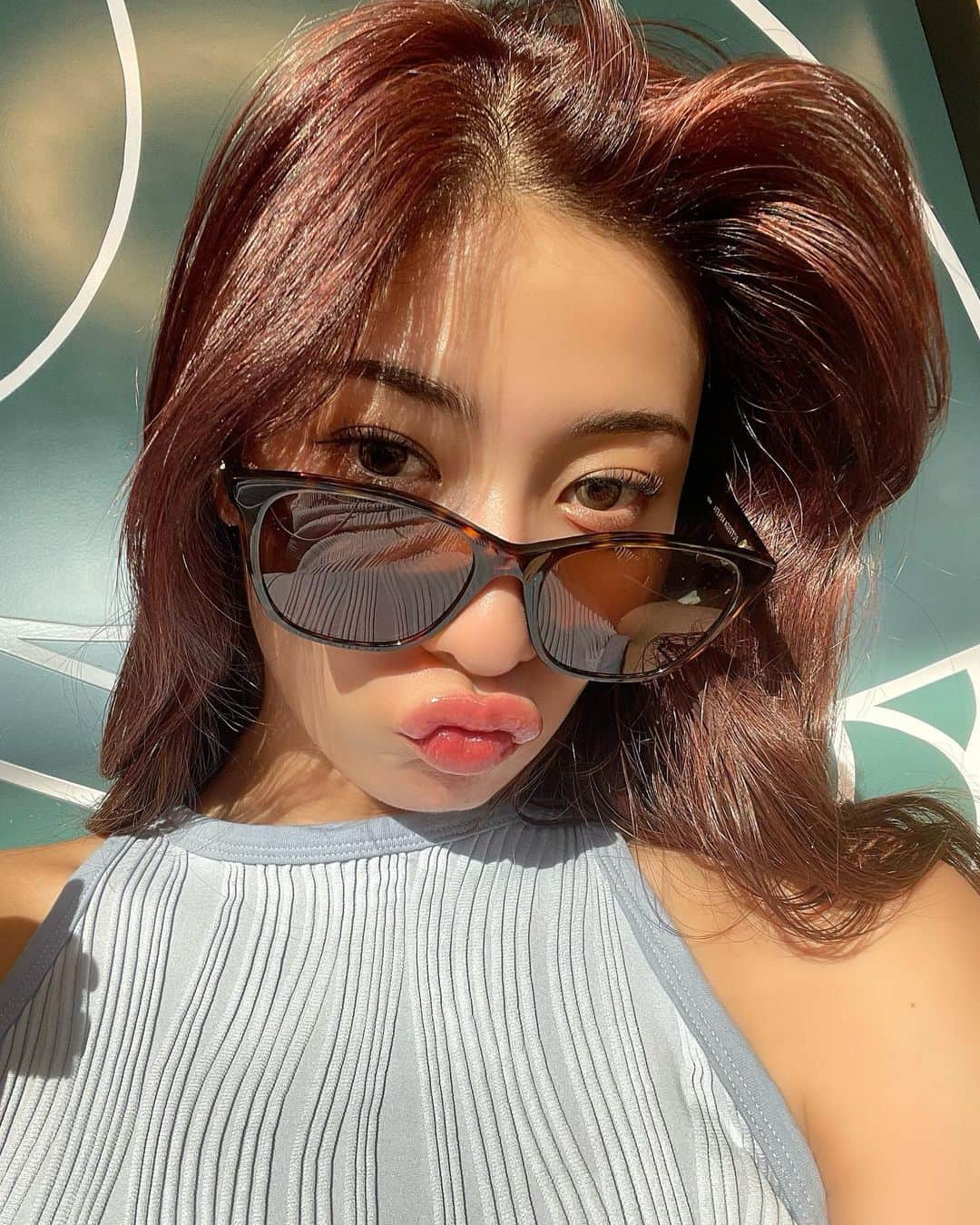 永富仁菜のインスタグラム：「初めての海外💋 ドバイのスタバのメニュー 日本と全然違ってびっくりした🫨 カタコトの英語で注文頑張りました🫶 おしゃれだったな👠  #ドバイ #スターバックス」