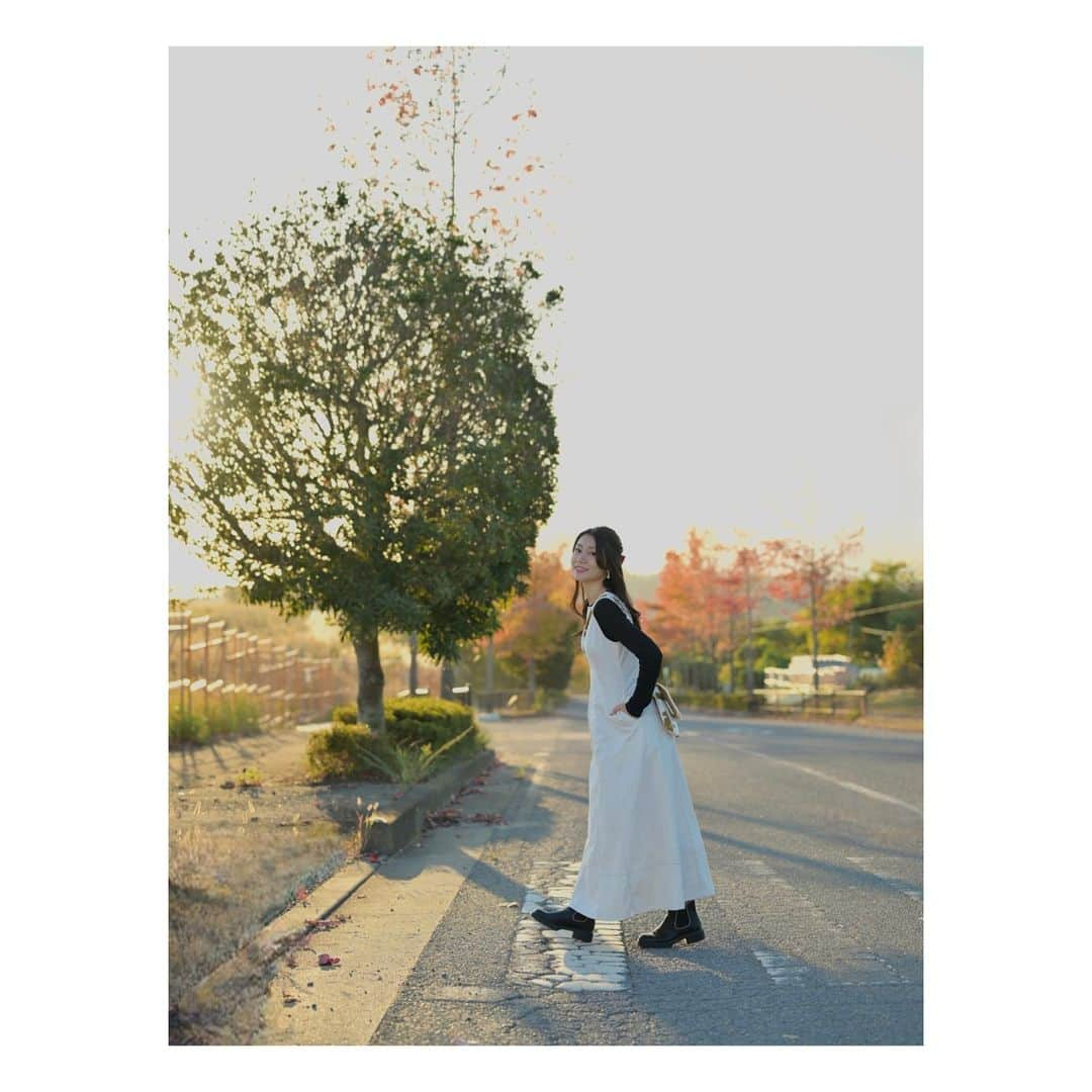 愛聖りささんのインスタグラム写真 - (愛聖りさInstagram)「. 秋2.3日だけだったね🍁  #ポートレート #撮影モデル #ロケ撮」11月19日 17時38分 - risa_aise