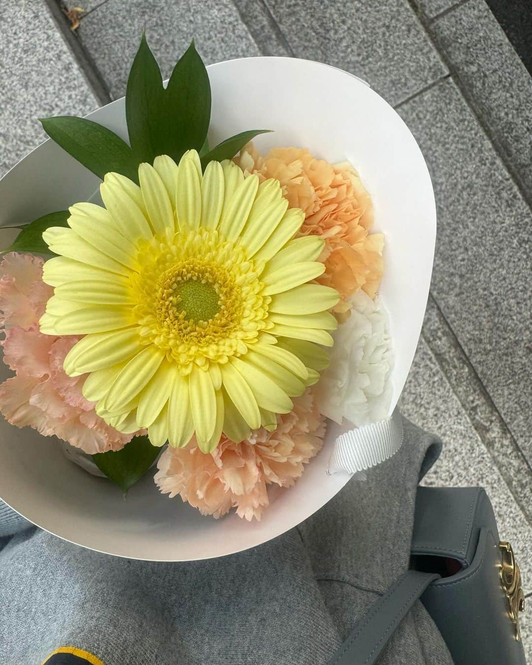 ゆきらさんのインスタグラム写真 - (ゆきらInstagram)「🌼」11月19日 18時03分 - _yukira_