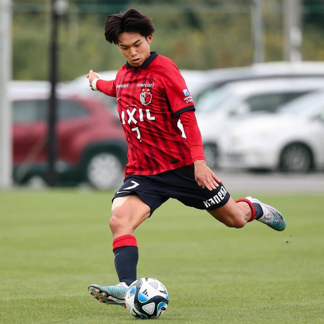 鹿島アントラーズさんのインスタグラム写真 - (鹿島アントラーズInstagram)「高円宮杯 JFA U-18サッカープリンスリーグ 2023 関東1部で、鹿島アントラーズユースの2位以上が確定し、プレミアリーグ参入プレーオフ進出が決まりました！  写真は昨日の第16節 帝京高校戦より。4-0の快勝でした！  リーグ戦は残り2試合。そして参入プレーオフは12/8（金）、12/10（日）開催予定です。  アントラーズユースへの応援もよろしくお願いします！  #鹿島アントラーズ #kashimaantlers #アントラーズアカデミー #鹿島アントラーズユース」11月19日 18時11分 - kashima.antlers