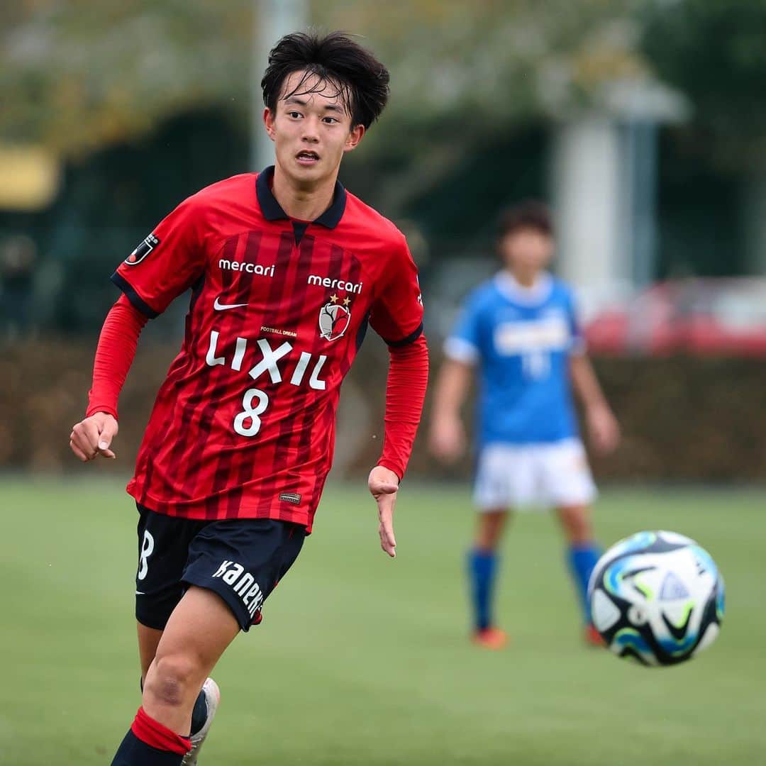 鹿島アントラーズさんのインスタグラム写真 - (鹿島アントラーズInstagram)「高円宮杯 JFA U-18サッカープリンスリーグ 2023 関東1部で、鹿島アントラーズユースの2位以上が確定し、プレミアリーグ参入プレーオフ進出が決まりました！  写真は昨日の第16節 帝京高校戦より。4-0の快勝でした！  リーグ戦は残り2試合。そして参入プレーオフは12/8（金）、12/10（日）開催予定です。  アントラーズユースへの応援もよろしくお願いします！  #鹿島アントラーズ #kashimaantlers #アントラーズアカデミー #鹿島アントラーズユース」11月19日 18時11分 - kashima.antlers
