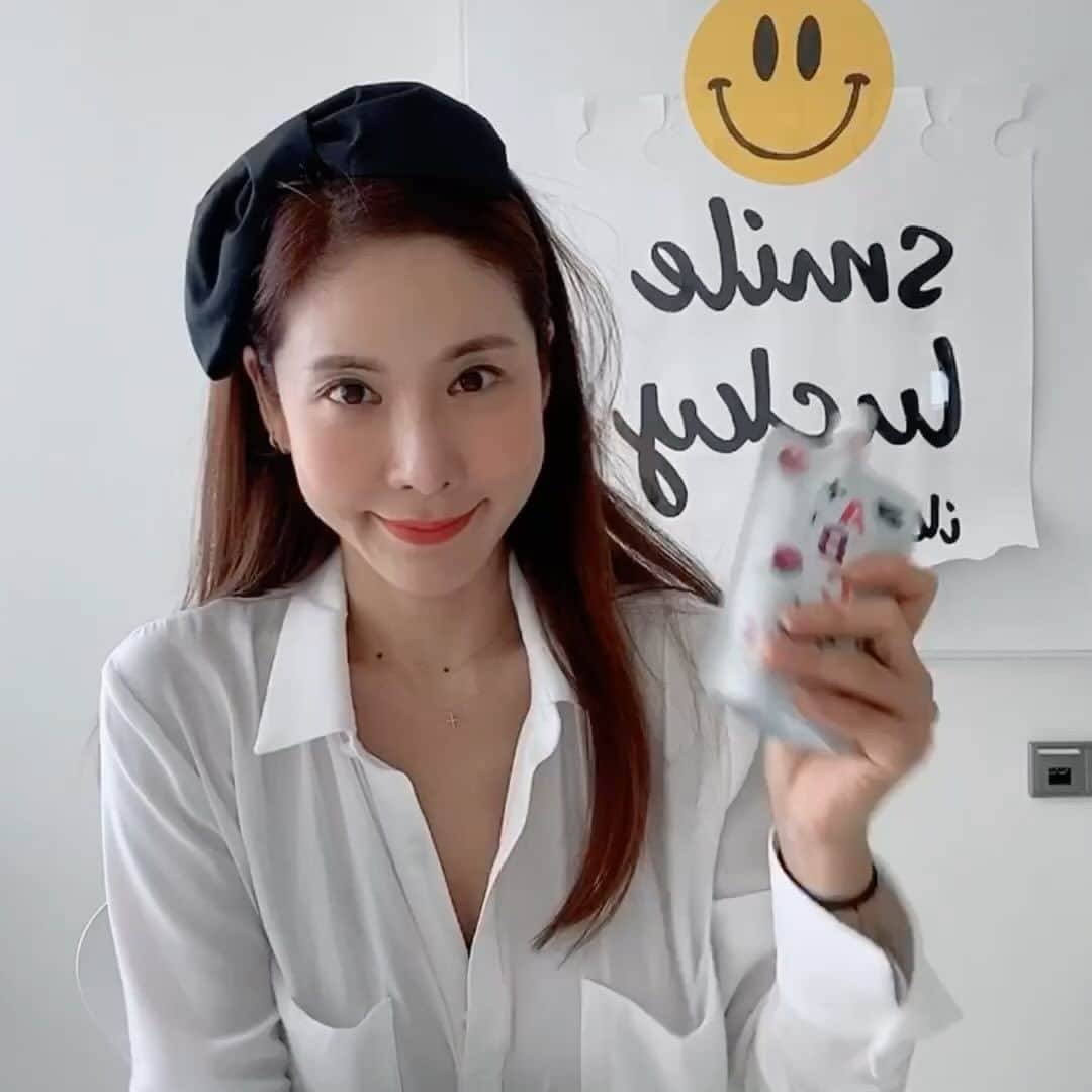 キム・ジュニのインスタグラム：「ABC 주스를 마시기 시작한지 벌써 4년 가까이 되었네요! 우아!!  아침에 일어나 공복에 ABC 주스를 마시며 하루를 시작하는 일이 저에게 이젠 너무나 당연한 일상이 되었는데요  몸매관리 좀 신경쓴다 하시는 분들은 ABC주스의 효능은 다들 아시잖아요:) 뱃살걱정, 체지방 걱정이신 분들 꼬옥 드세요! 시중에 나와있는 ABC주스중 단연코 제일 맛있다라고 제가 강력하게 말씀드릴수 있어요 이건 드셔보신분들도 다들 아실거니깐 ㅎㅎ  맛있고 성분좋은 호재준 ABC주스로 꼭 드세요!!🙋🏻‍♀️ 내일 에바주니 최대 53% 할인전에서 만나요!!  추억돋는 4년전 영상🤩 #월요일오전11시오픈」
