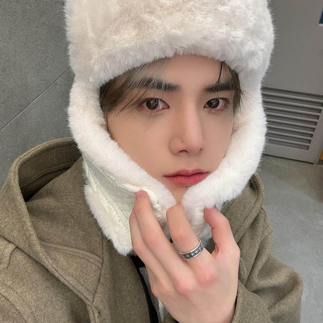 ヨンフンさんのインスタグラム写真 - (ヨンフンInstagram)「❄️ #THEBOYZ #더보이즈 #YOUNGHOON #영훈」11月19日 18時21分 - younghoon.theboyz