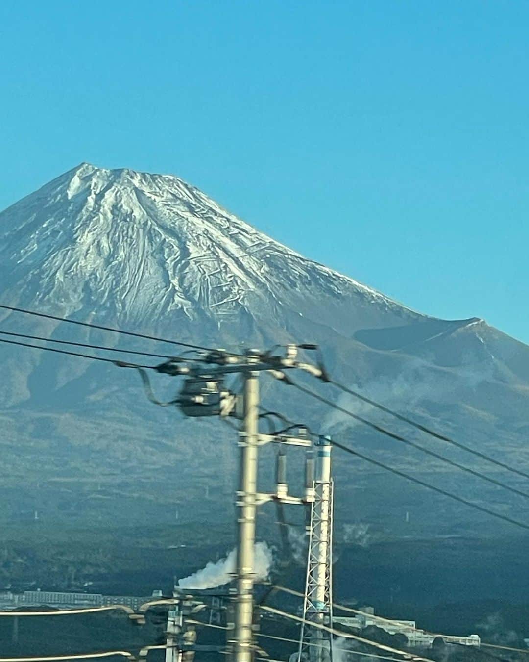 白河れいさんのインスタグラム写真 - (白河れいInstagram)「愛知県、お邪魔しました。 道中で見えた富士山にも、パワーいただきました。🗻🤍」11月19日 18時25分 - rayshirakawa