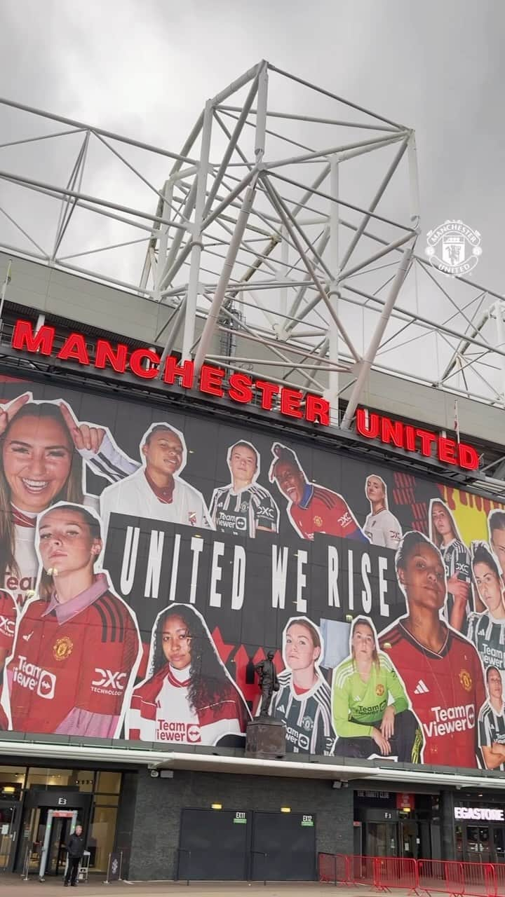 マンチェスター・ユナイテッドのインスタグラム：「Old Trafford, new look 👀🏟️  #MUWomen #MUFC #ManUtd #OldTrafford #WSL」