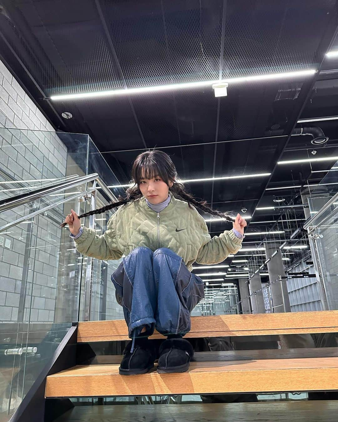 スルギさんのインスタグラム写真 - (スルギInstagram)「인기가요 양갈래 슬🤩🤩」11月19日 18時35分 - hi_sseulgi