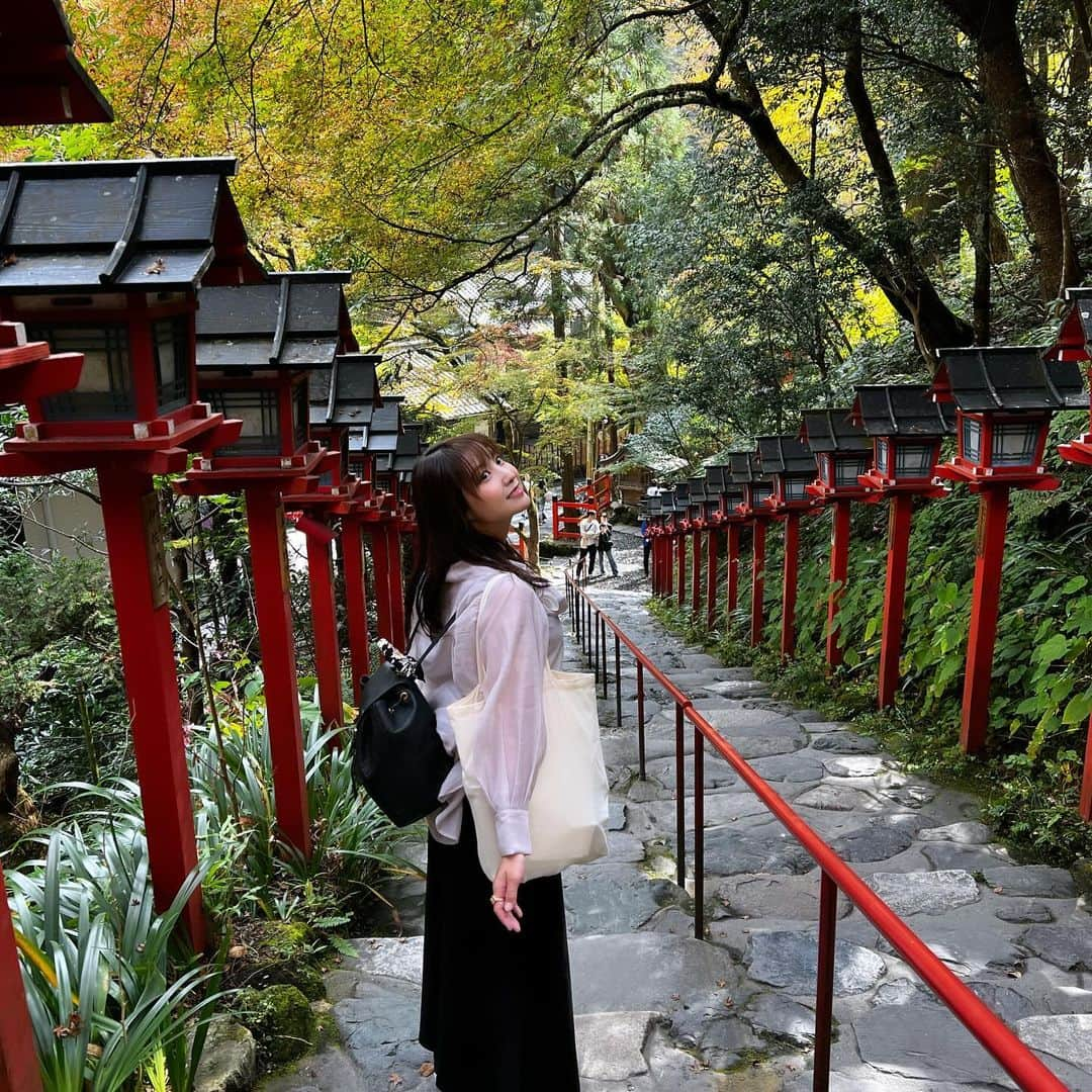 小池唯のインスタグラム：「. 京都に行った時の、、⛩️🍁✨」