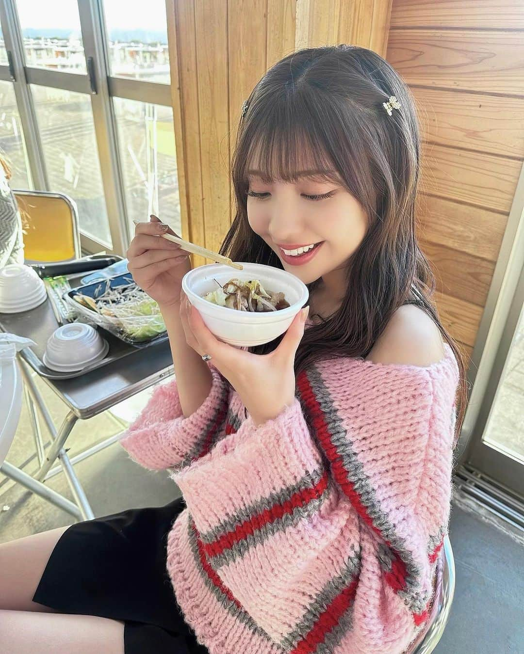 小玉梨々華さんのインスタグラム写真 - (小玉梨々華Instagram)「バスツアー楽しかった〜♡ ずっと時間に追われてバタバタしてたから 大急ぎでジンギスカン食べた事もいい思い出👶🏻」11月19日 19時09分 - ririka_kodama