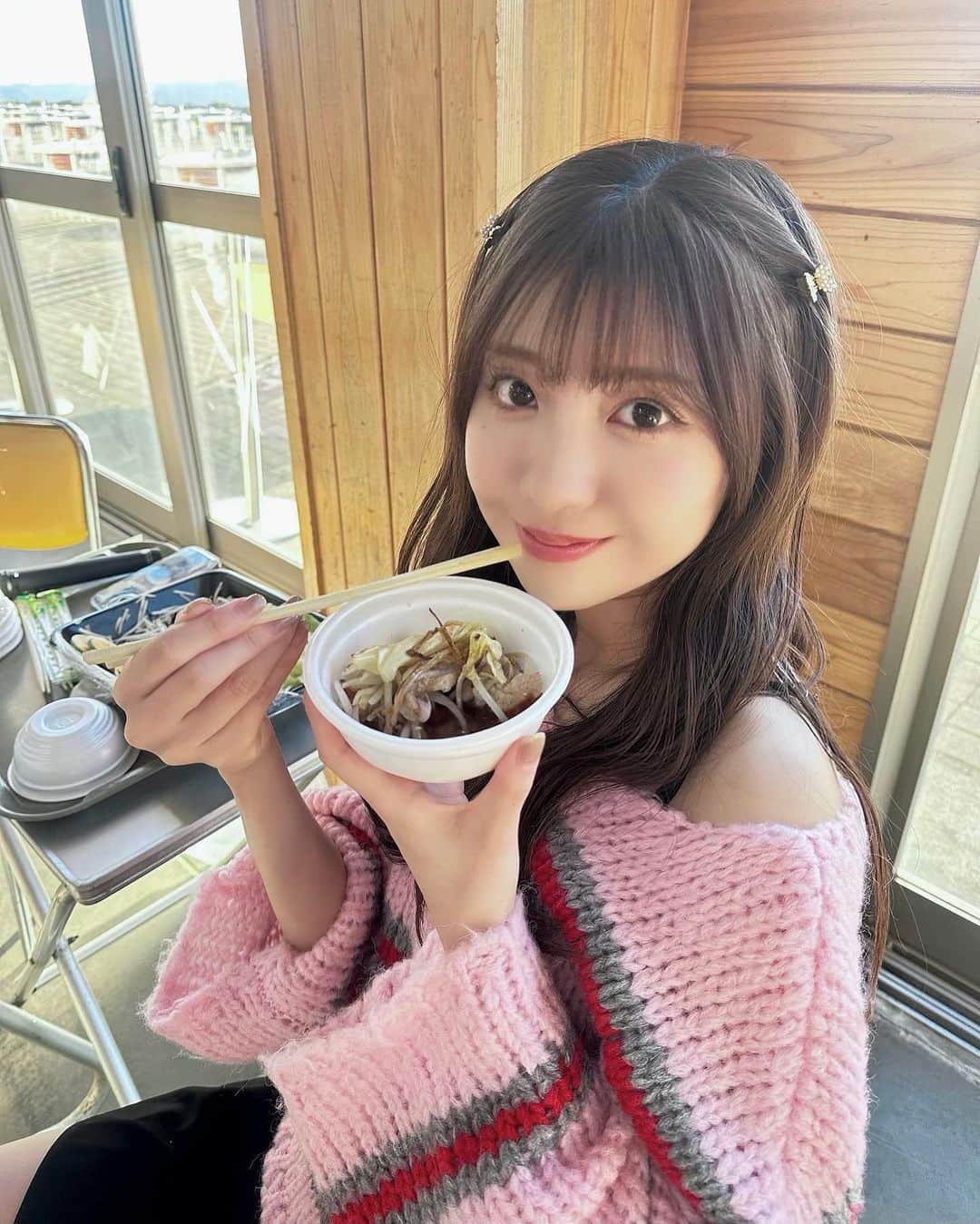 小玉梨々華さんのインスタグラム写真 - (小玉梨々華Instagram)「バスツアー楽しかった〜♡ ずっと時間に追われてバタバタしてたから 大急ぎでジンギスカン食べた事もいい思い出👶🏻」11月19日 19時09分 - ririka_kodama