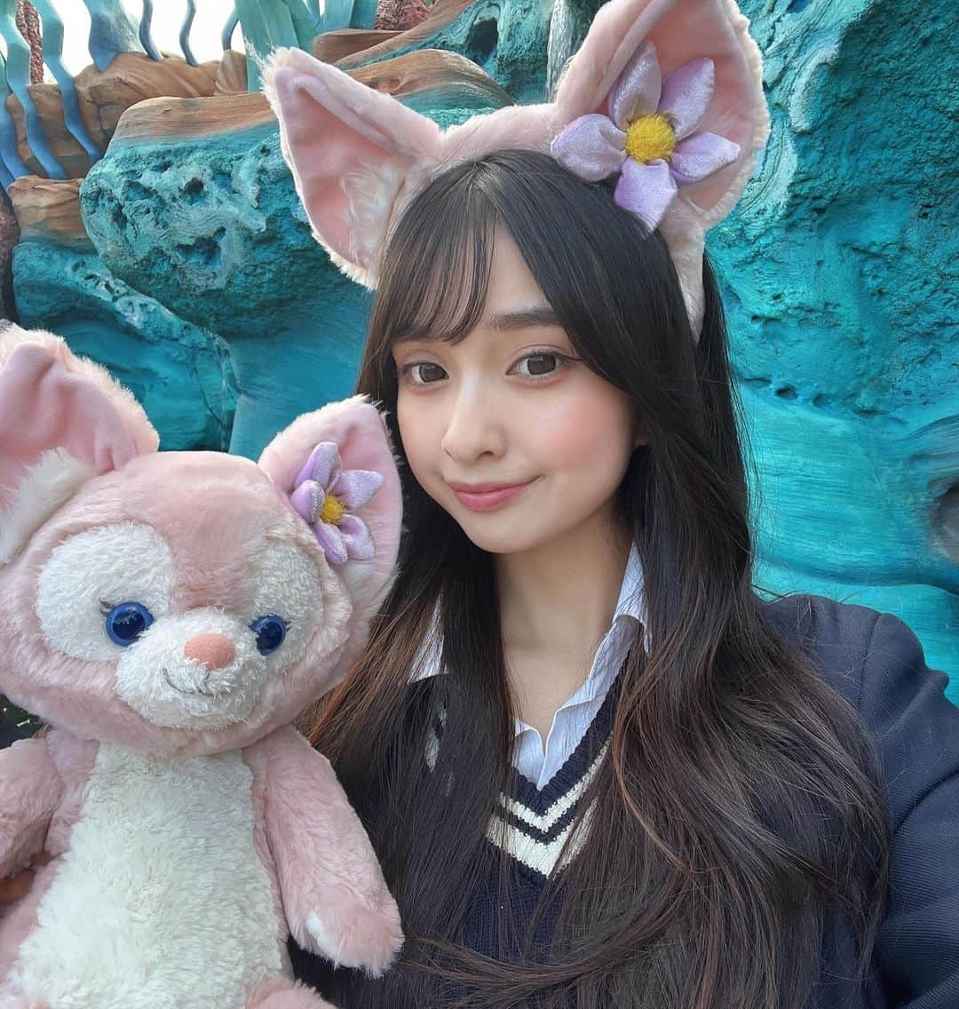 星野愛美さんのインスタグラム写真 - (星野愛美Instagram)「. この間、テスト終わりに制服Disneyしたの🤟🏻🩷 リーナベルお迎えしてきたあ🥹 . . . . . . #shibu3project #シブサン#アイドル#モデル#サロンモデル#被写体#ロングヘア#制服#制服ディズニー#リーナベル#Disney#ディズニー#ディズニーシー#05#高校生#jk#ljk#jkブランド#jkの素敵な思い出#ootd#instagood#instalike#followｍe」11月19日 19時10分 - aimi._.nn08