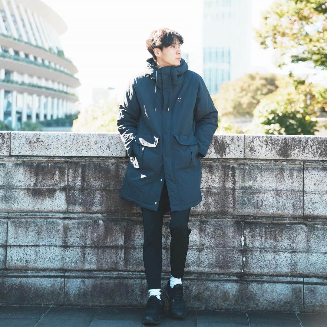 鹿島アントラーズさんのインスタグラム写真 - (鹿島アントラーズInstagram)「＼秋冬アパレル発売🍂❄️／  着心地がよく防風性に優れたスタジアムコートや、 さまざまなモードに対応するトラックジャケット、 保温性と防寒性を兼ね備えたウールブランケットが新商品として登場！  ぜひチェックしてください✔︎  #秋冬アパレル #鹿島アントラーズ #antlers #antlersgoods」11月20日 18時00分 - kashima.antlers