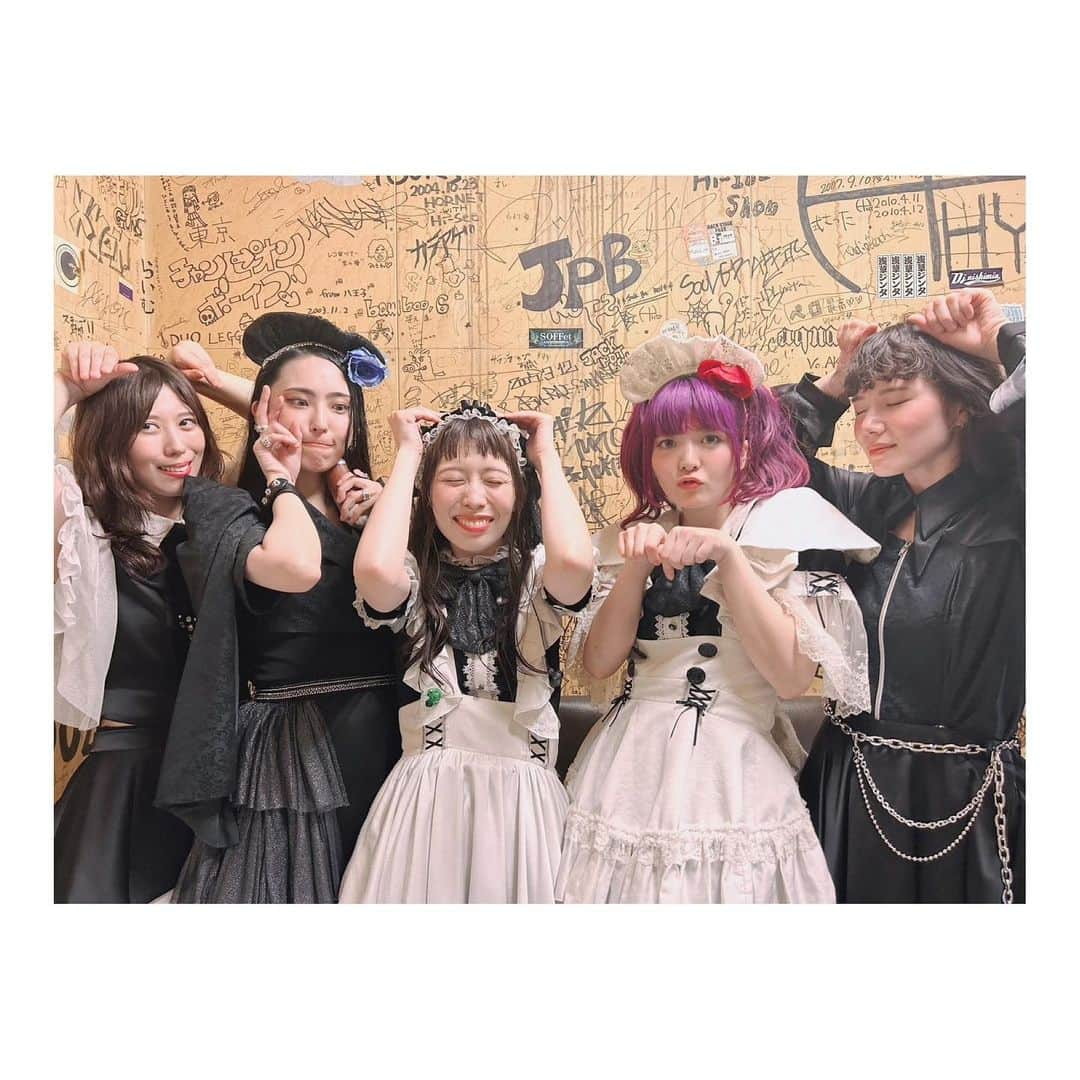 廣瀬茜さんのインスタグラム写真 - (廣瀬茜Instagram)「BAND-MAID 10TH ANNIVERSARY TOUR in JAPAN  2023.10.1@松山SALONKITTY(📷1~3) 2023.10.7@秋田Club SWINDLE(📷4～6) 2023.10.9@仙台GIGS(📷7~10)」11月19日 19時34分 - akane_bandmaid