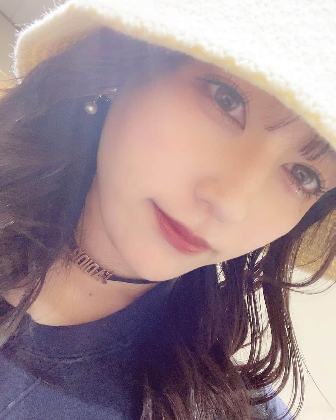 三浦菜々子のインスタグラム：「🙃  #白キャン #真っ白なキャンバス #アイドル #idol #三浦菜々子」