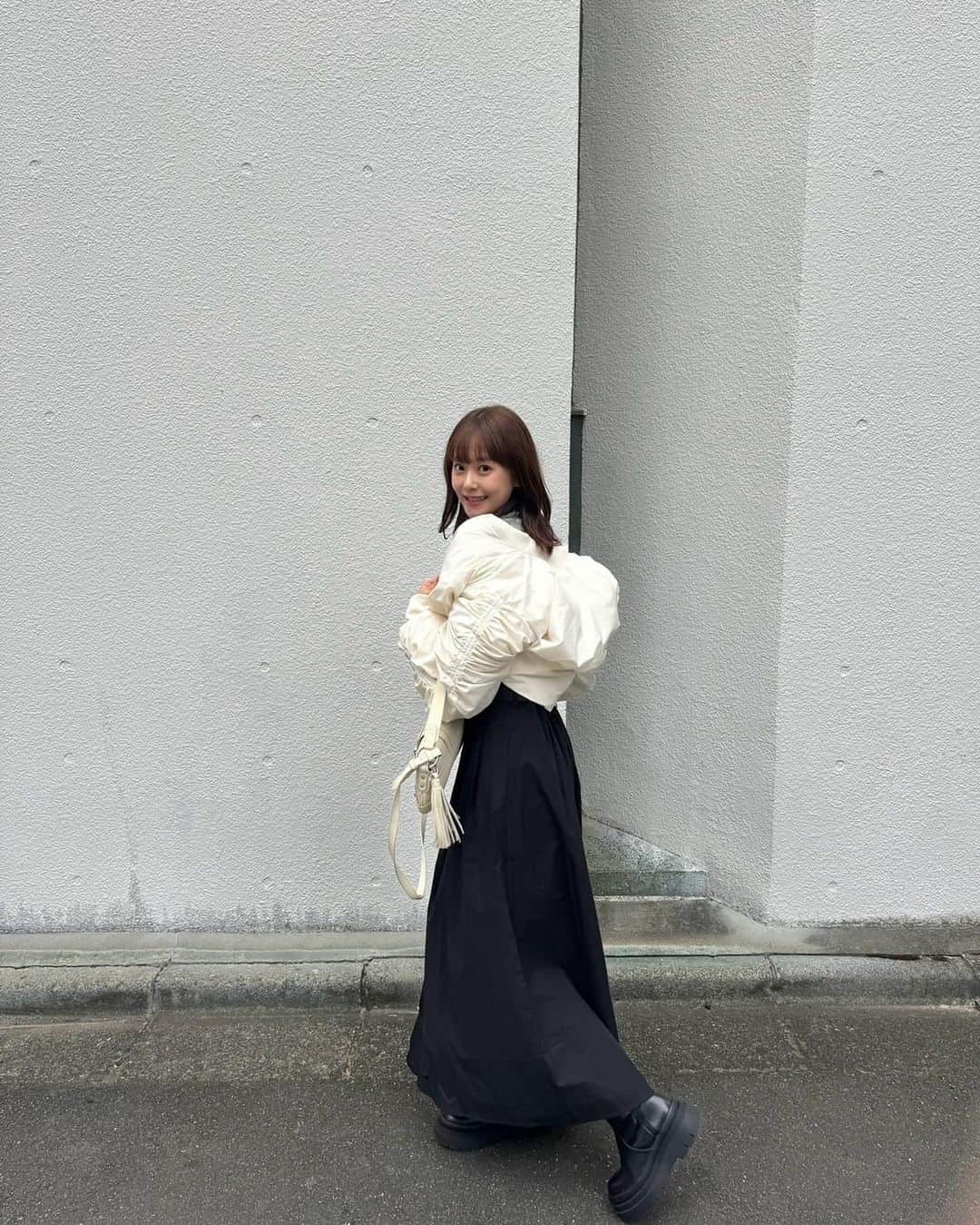 古川杏さんのインスタグラム写真 - (古川杏Instagram)「❄️☃️  ショートダウンずっと欲しくて腕のサイドのデザインもかわいくて一目惚れ♡  全身だいすきなコーデ( ♥︎ᴗ♥︎ )  #あんこーデ」11月19日 19時31分 - ann_furukawa