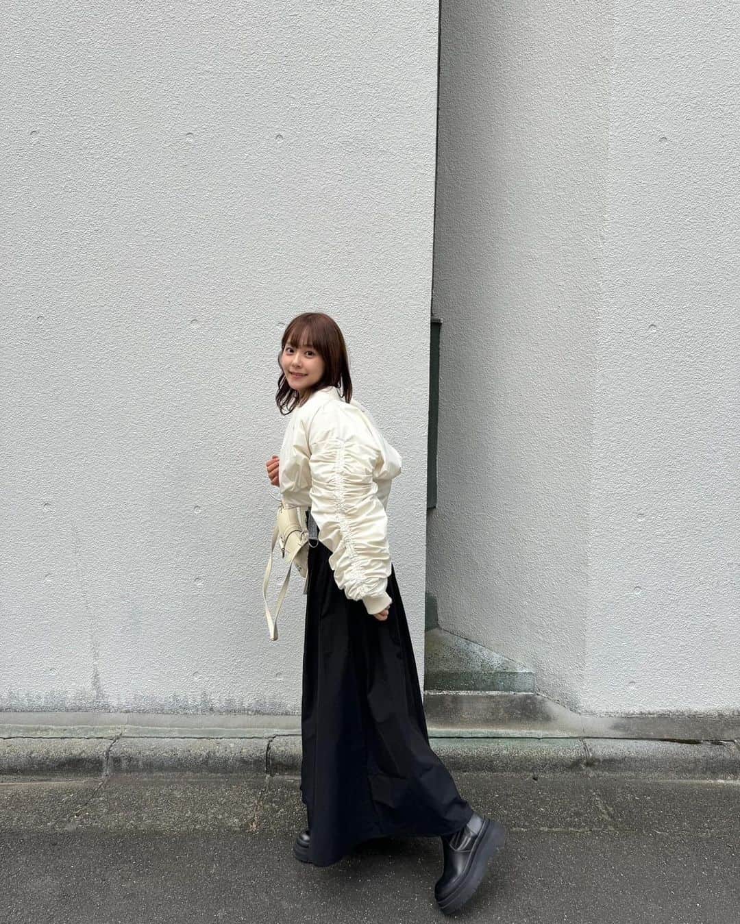 古川杏さんのインスタグラム写真 - (古川杏Instagram)「❄️☃️  ショートダウンずっと欲しくて腕のサイドのデザインもかわいくて一目惚れ♡  全身だいすきなコーデ( ♥︎ᴗ♥︎ )  #あんこーデ」11月19日 19時31分 - ann_furukawa