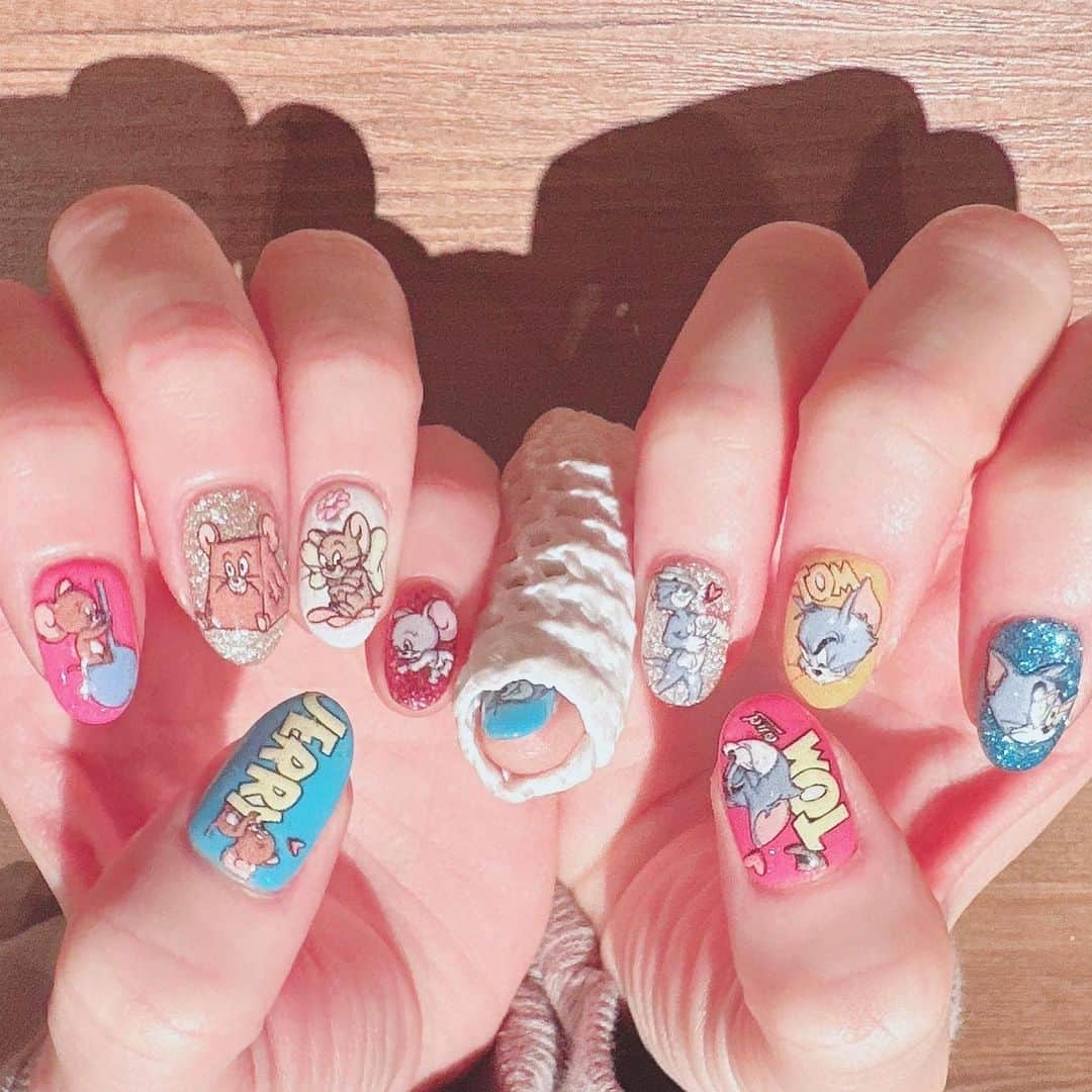 岩谷麻優のインスタグラム：「New nail🍭 トムとジェリー😸🐭 可愛すぎ❤️」