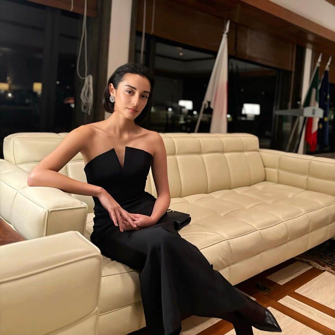 国木田彩良のインスタグラム：「Crossing cultures, celebrating Puglia 🇮🇹🇯🇵 Excited to be a Japanese Italian, joining the Italian Embassy in Japan as we toast to the vibrant traditions and exquisite beauty of Puglia. #PugliaInJapan #JapaneseItalianPride #weareinpuglia」