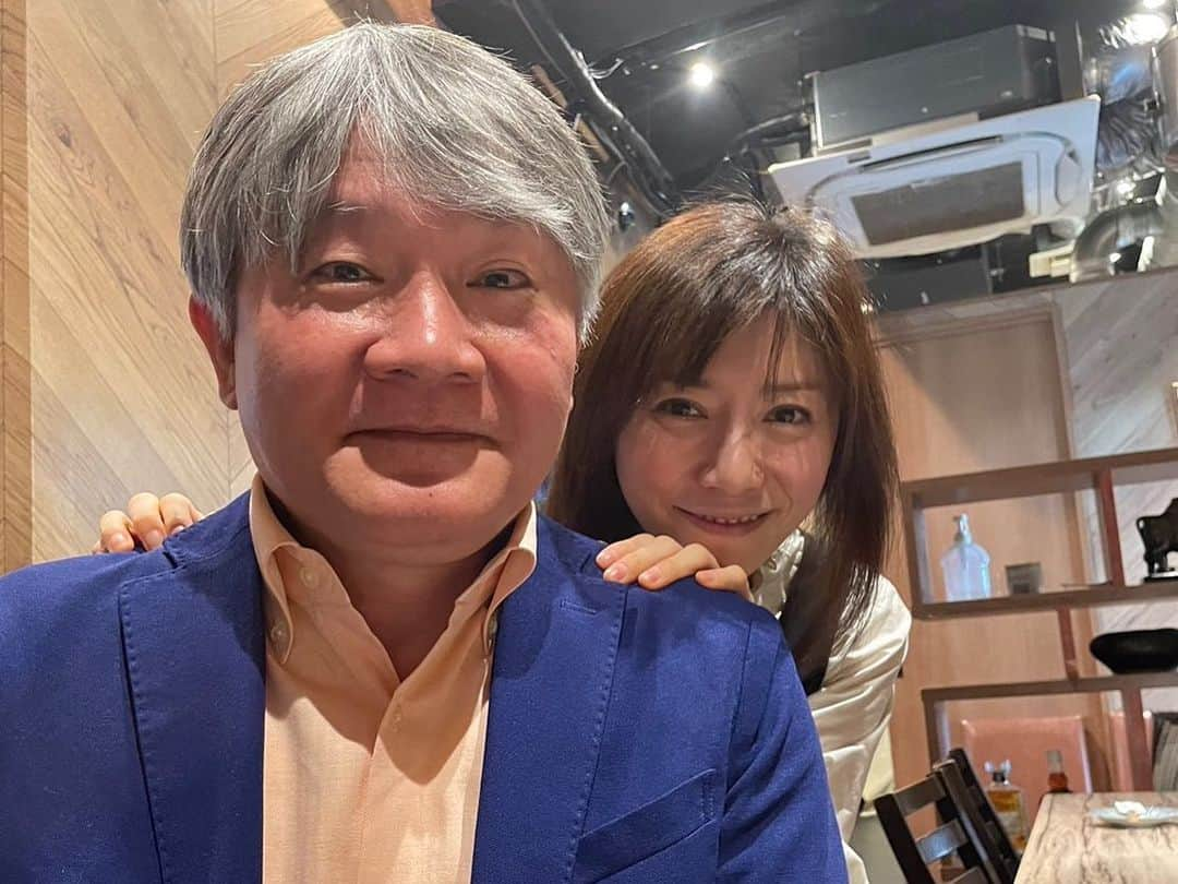 柴田淳さんのインスタグラム写真 - (柴田淳Instagram)「ダイヤモンド社のつっちーこと、土江さんと、日本音響研究所の鈴木所長と、お友達親子にお祝い🥂して貰いました😭✨✨✨✨✨  こんな幸せったらないです🥹💕💕💕💕💕 #47歳 #お誕生日  ありがとうございました🥹🎂🥂✨」11月19日 19時42分 - shibatajun_official