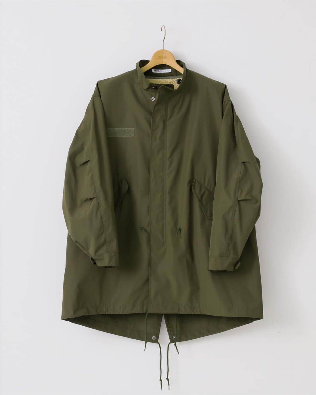 JOURNAL STANDARD relumeさんのインスタグラム写真 - (JOURNAL STANDARD relumeInstagram)「3way outer collection  1つのアイテムで3通りの着方が楽しめるアウターをご紹介！  【CALIFORNIA 3way モッズコート】  シェルとライナーを取り外して色々な着こなしができるモッズコート。ミリタリートレンドでも常に中心にいるアイテムで、relumeでは防寒性とアクティブな用途に見合う素材強度と機能的なディティールを施し、シルエットはちょうどいいオーバーサイズに。コートらしい長丈が防寒着の垣根をこえて、ファッションをより楽しくしてくれる。  No.23020464200030 CALIFORNIA 3way モッズコート ¥26,400  #m65 #モッズコート #3way #2023aw #JOURNALSTANDARDrelume  #ジャーナルスタンダードレリューム」11月19日 19時45分 - js_relume