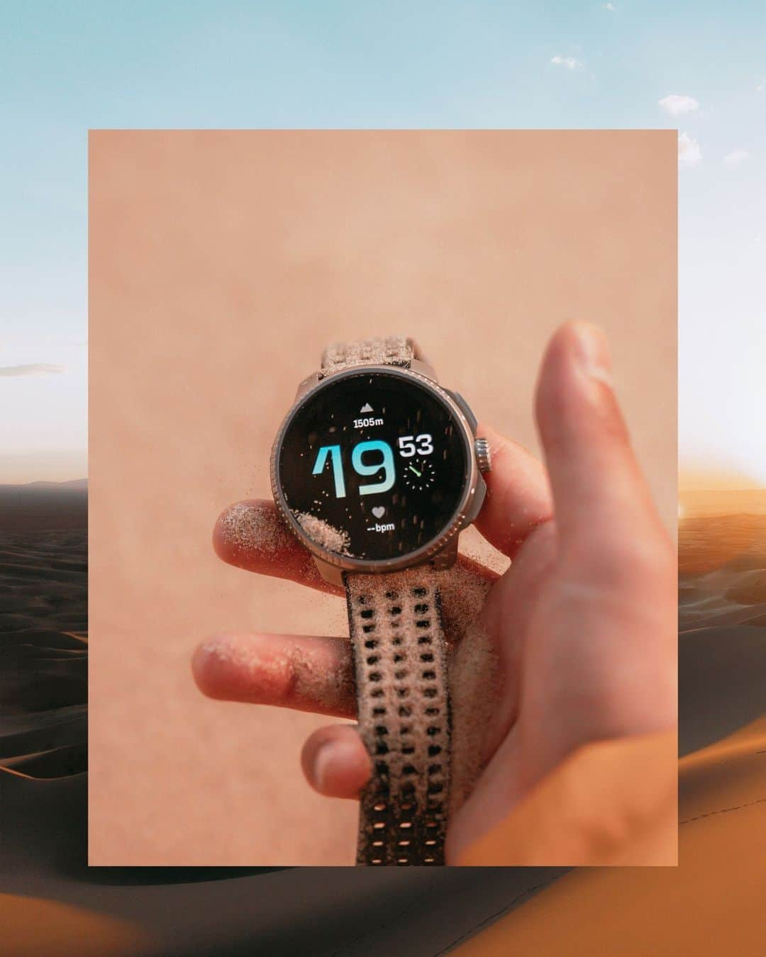 Suuntoのインスタグラム：「@runningphotograph took his #SuuntoRace to the Mongolian desert. Where has your Suunto been lately?⁣ ⁣ #Suunto #AdventureStartsHere」