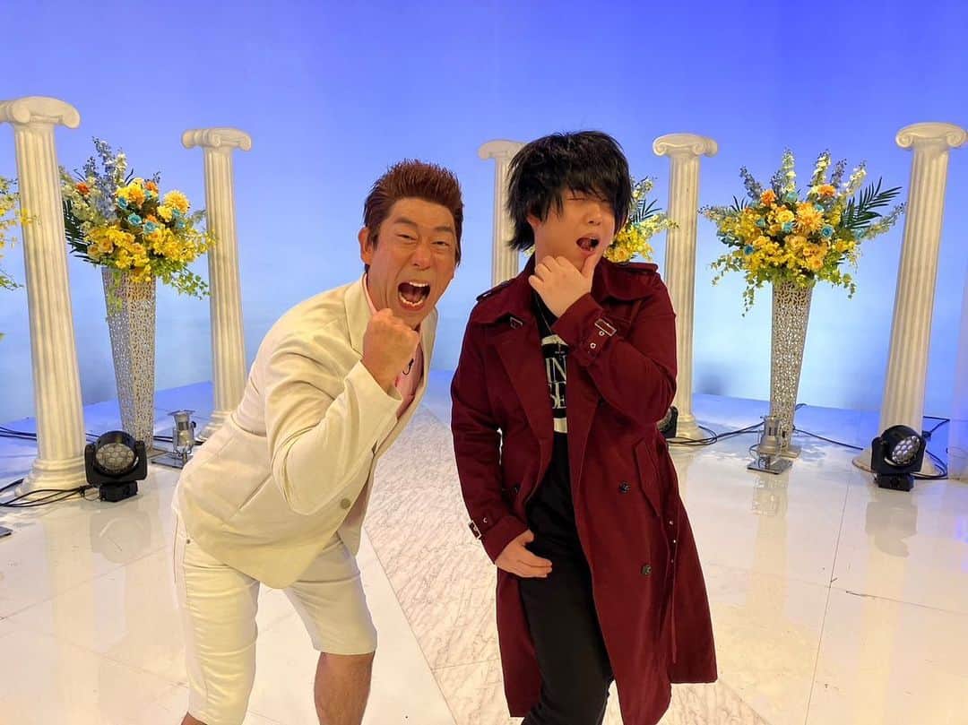 田村正和のインスタグラム：「今夜は❣️  千鳥のクセスゴ！  観ていただいた皆様ありがとうございました♪  やっぱり“勝俣歌謡祭”は伝説企画ですね🤣  長渕剛さんの『とんぼ』を河村隆一さんでお届けいたしました❗️」