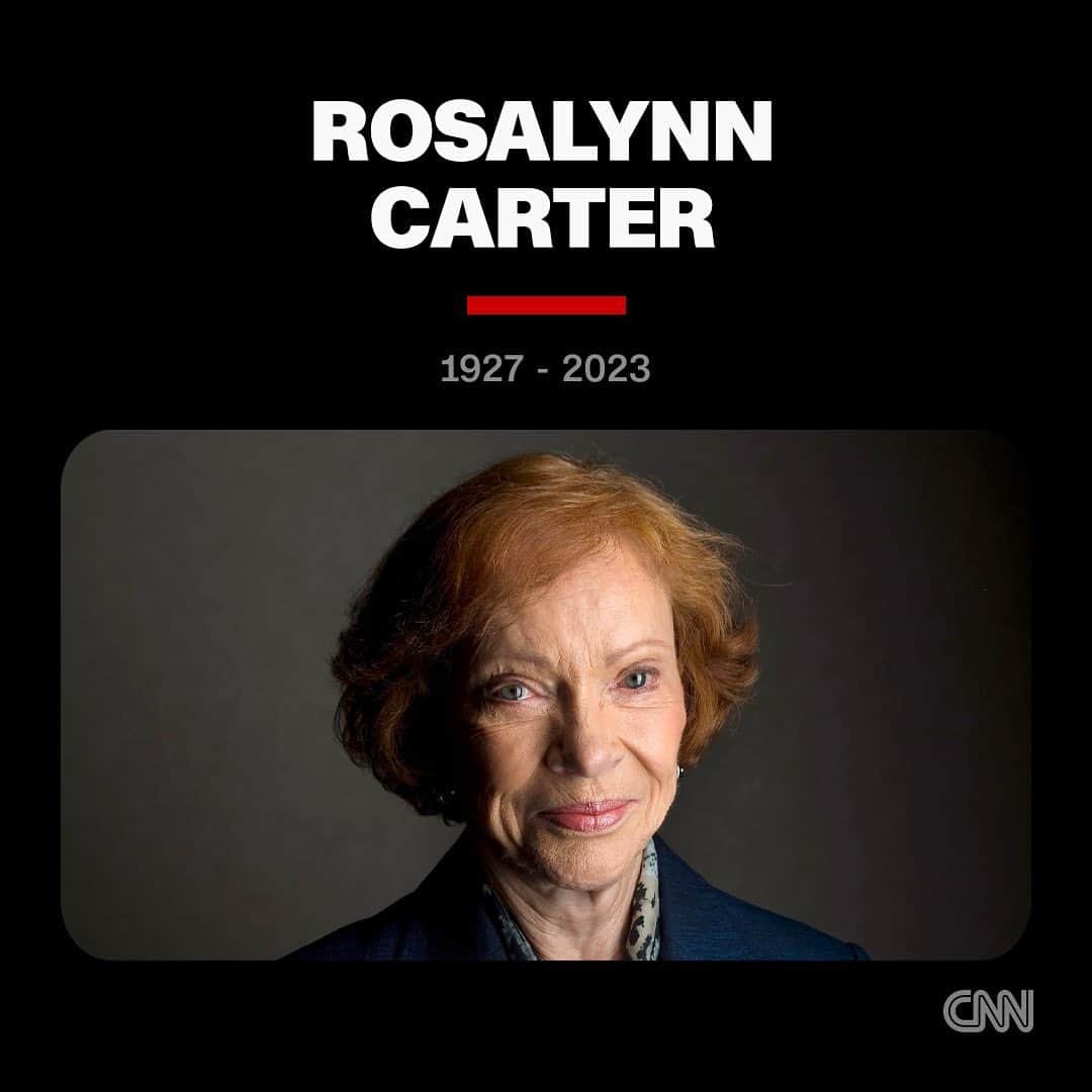 CNNのインスタグラム：「Rosalynn Carter, the humanitarian and mental health advocate who transformed the role of America's first lady, has died. She was 96.  📷: Nikki Kahn/The Washington Post/Getty Images」