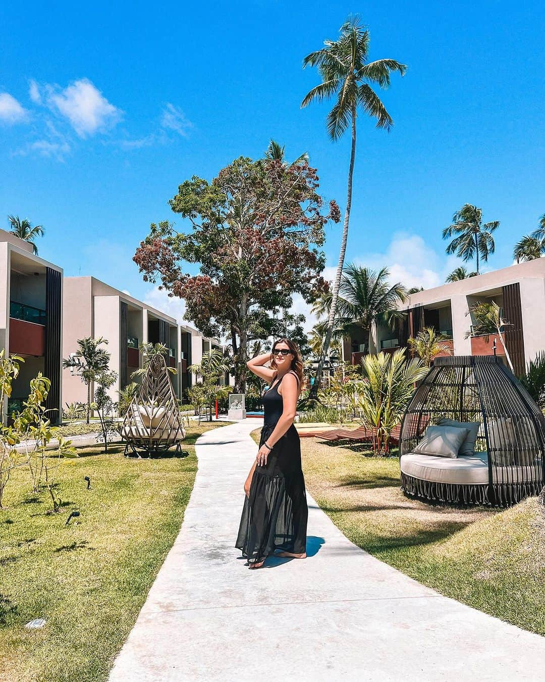 ニーナさんのインスタグラム写真 - (ニーナInstagram)「photo dump de momentos maravilhosos no @japaratingaresort ♥️🌴 o primeiro Resort All Inclusive Premium do país, nem gosto né? Conheciam?」11月20日 6時03分 - niinasecrets