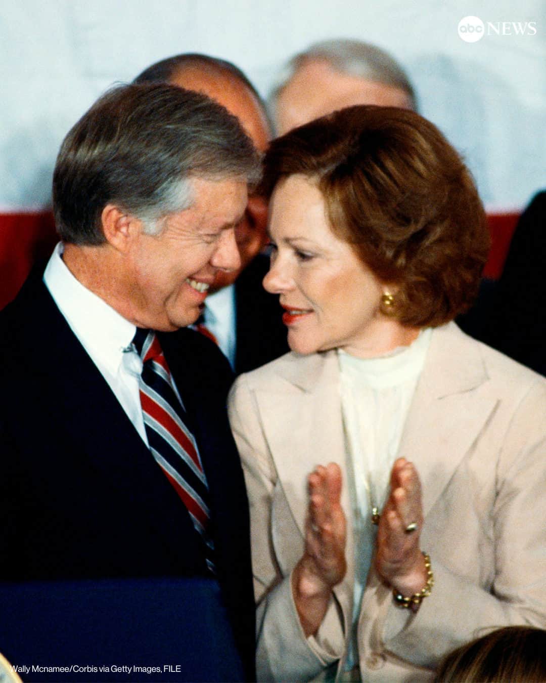 ABC Newsさんのインスタグラム写真 - (ABC NewsInstagram)「Former first lady Rosalynn Carter, 96, the wife of former Pres. Jimmy Carter, died peacefully at home Sunday, the Carter Center said.  Mrs. Carter served as the country's first lady during her husband's only term as U.S. president, from 1977 to 1981.  More on her life and legacy at the link in bio.」11月20日 6時21分 - abcnews