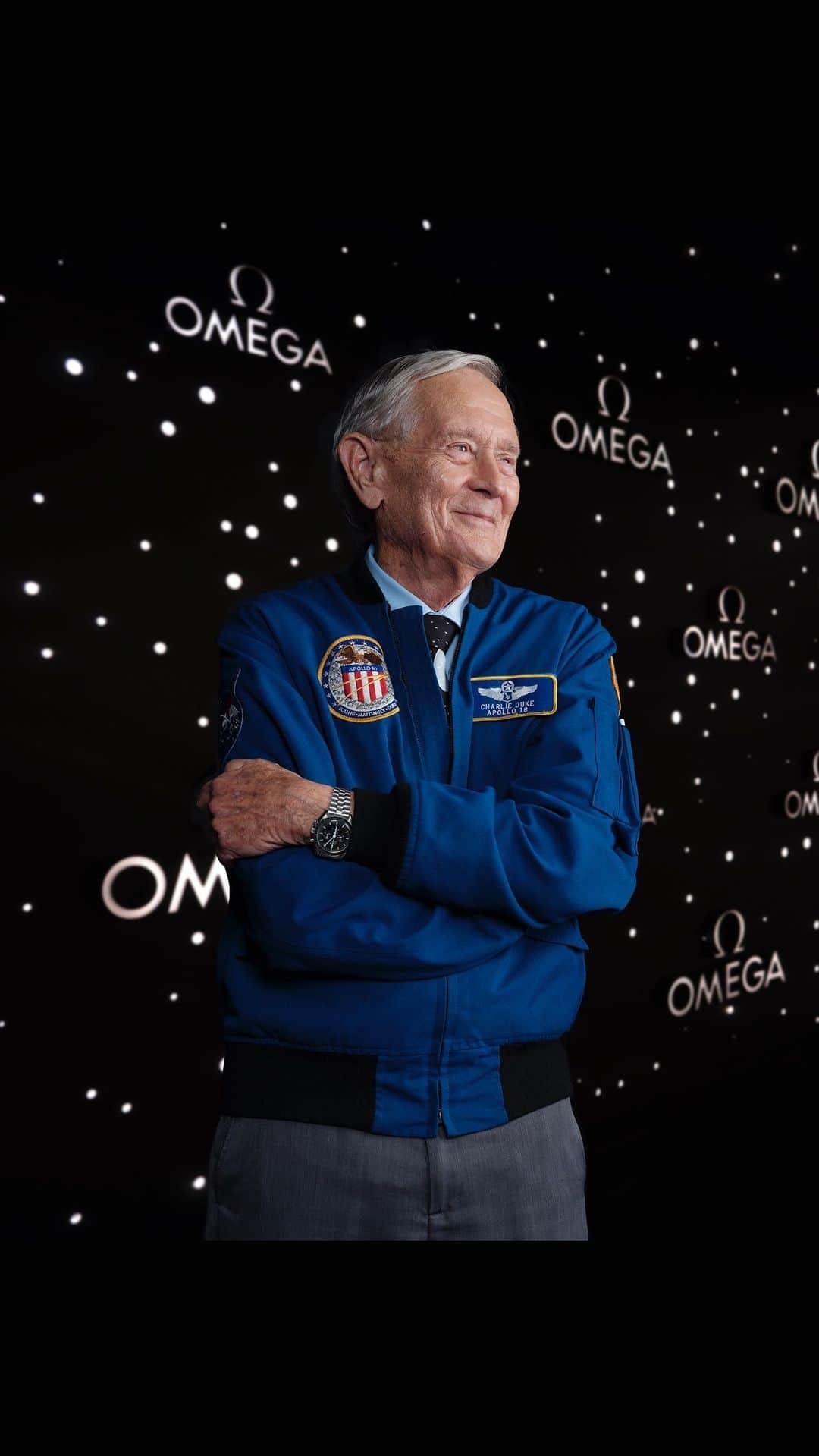 オメガのインスタグラム：「The views from space are something you never forget. Apollo 16 astronaut Charlie Duke speaks at Planet OMEGA in New York about the moon missions, memories, and timepieces that have shaped his life.   #OMEGA #CharlieDuke」