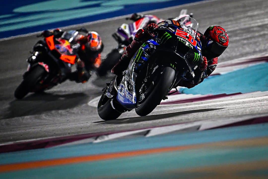 YamahaMotoGPさんのインスタグラム写真 - (YamahaMotoGPInstagram)「💬 @fabioquartararo20, Grand Prix of Qatar - Race Result - 7th:  "It was a good Race and a good comeback. I had a great start – not like yesterday. But I expected a better result. The Race was faster than yesterday when we had more capabilities to make the lap times. But this was our pace, it was the best we could do. Our pace was good. I caught up with the group in front of me really fast. The last lap with Alex Marquez was really difficult. I was faster, but I couldn’t overtake him. But I think we can be happy with our race, and what we have done today and this weekend."  #MonsterYamaha | #MotoGP | #QatarGP」11月20日 6時29分 - yamahamotogp