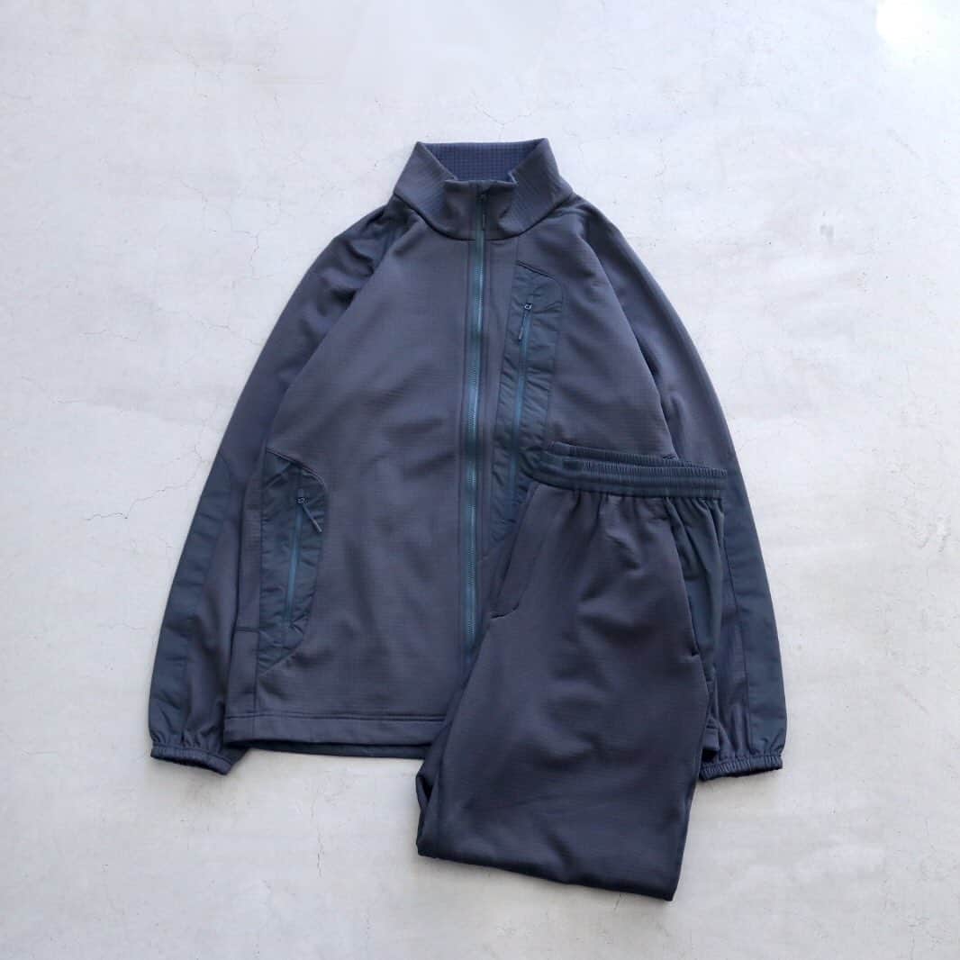 のインスタグラム：「_ DAIWA LIFESTYLE / ダイワ ライフスタイ “FLEECE JACKET” ￥24,200- “FLEECE PANTS” ¥ 15,400- _ 〈online store / @digital_mountain〉 https://www.digital-mountain.net _ 【オンラインストア#DigitalMountain へのご注文】 *24時間受付 *14時までのご注文で即日発送 tel：084-973-8204 _ We can send your order overseas. Ordering procedure details can be found here. >>http://www.digital-mountain.net/html/page56.html  _ #DAIWALIFESTYLE #ダイワピアライフスタイル _ 実店舗：#WonderMountain  〒720-0043  広島県福山市船町2-23 JR 「#福山駅」より徒歩10分 #ワンダーマウンテン #japan #hiroshima #福山 #福山市 #尾道 #倉敷 #鞆の浦 近く _ WOMEN/GOODS： @hacbywondermountain _」