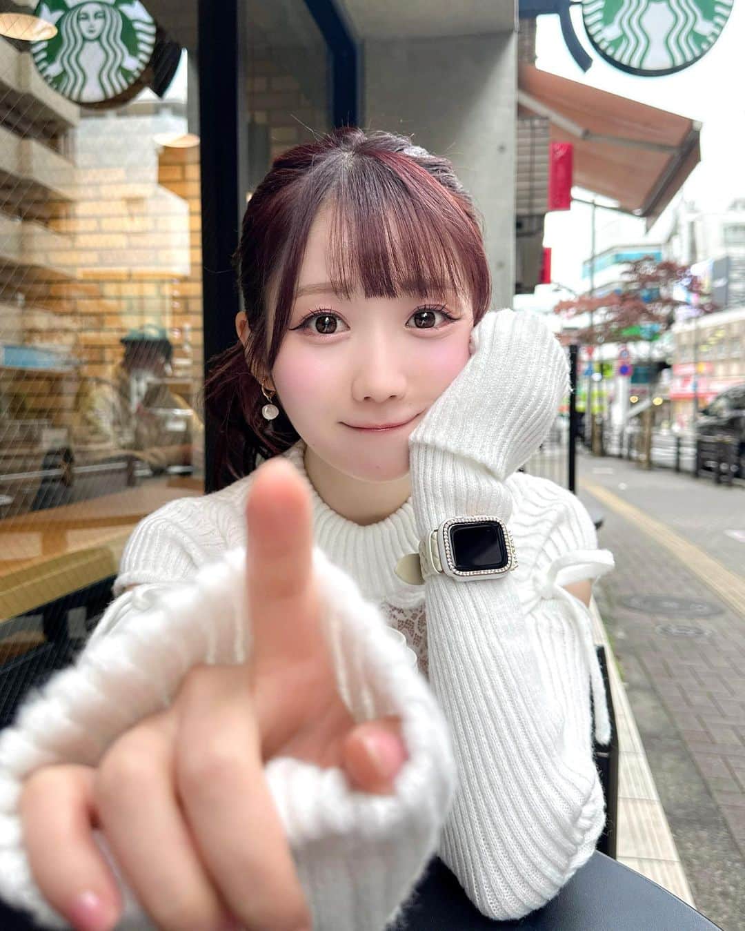 大谷映美里のインスタグラム：「ホットの季節〜☃️♡ ゼンクラウド ウーロン ティー ラテ☕️ 初めて飲んだけどほんのり甘くて軽くて美味しすぎた☁️ 最近ゲットしたApple Watch🍎 キラキラにカスタマイズしたのーー☺️るん♩」