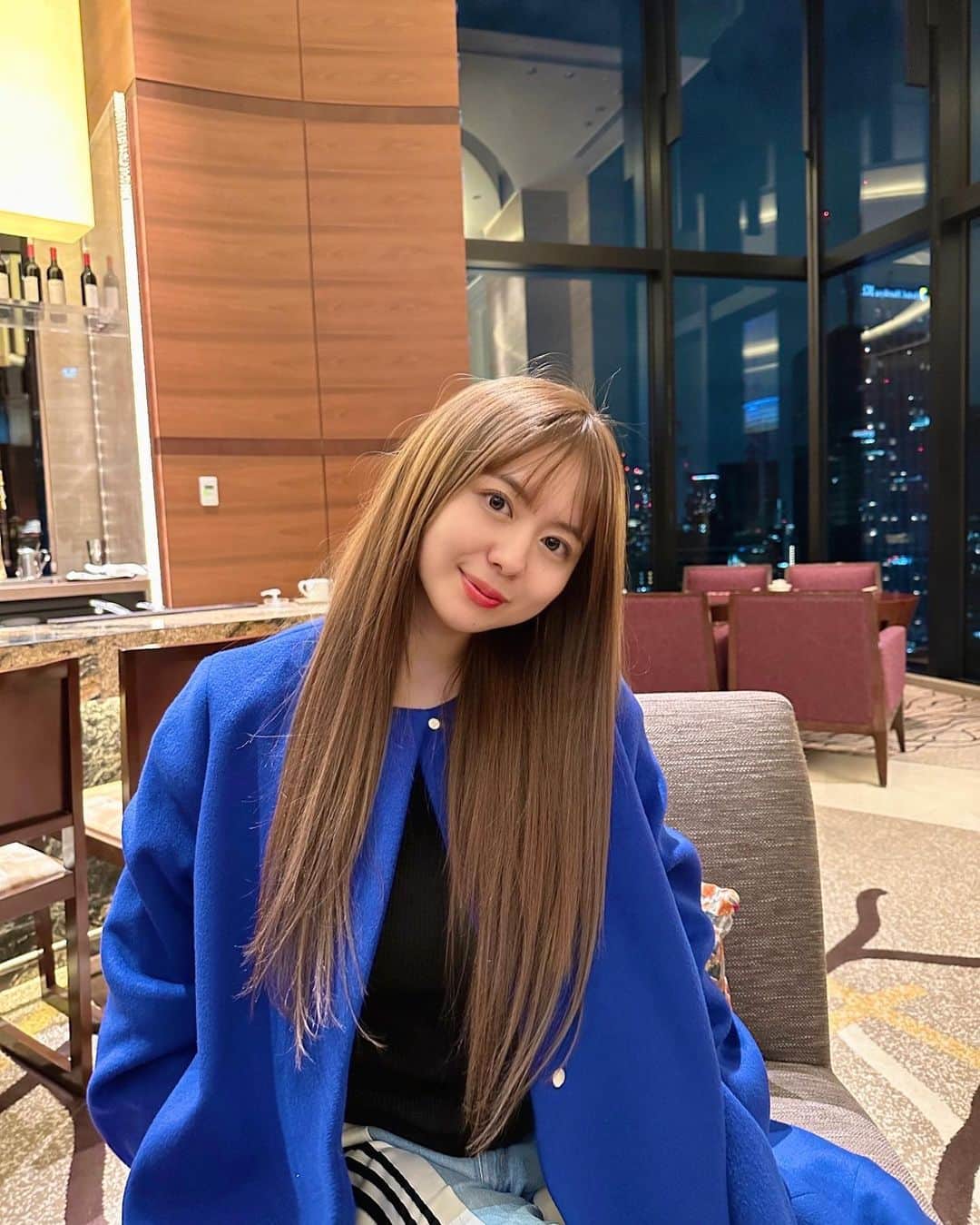 綾瀬りえのインスタグラム：「お疲れ様💓 周りの人に恵まれてるからほんとに幸せだなあて 改めて感じた1日💓」