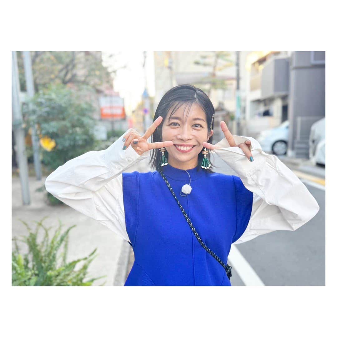 三倉佳奈さんのインスタグラム写真 - (三倉佳奈Instagram)「「路線バスで寄り道の旅」ご覧いただきありがとうございました🌸  鯛焼きに和菓子にメンチカツに焼売、カレーに牡蠣に焼き鳥に...と、これでもかと食べてましたね😂満腹でしたー！ そして素敵なグラスとも出会えました🥂  大学卒業後拠点を東京に移して、もう15年弱ですが、あまり馴染みのなかった世田谷線エリア。 昔ながらの雰囲気と、新たなお洒落なお店が混ざり合う魅力的な街で。今度もっとゆっくり巡ってみたいです☺︎  そして徳光さんの居眠り姿も間近で拝見でき、いい1日になりました🙌🏻 お世話になった皆さま、ありがとうございました✨  そして番組を機に私たちに興味を持ってくださった皆さま、ありがとうございます🥲 インスタはゆるゆるーっと気まぐれに更新していますので引き続きよろしくお願いします🍀  #路線バスで寄り道の旅 #世田谷線」11月19日 22時09分 - kana_mikura0223