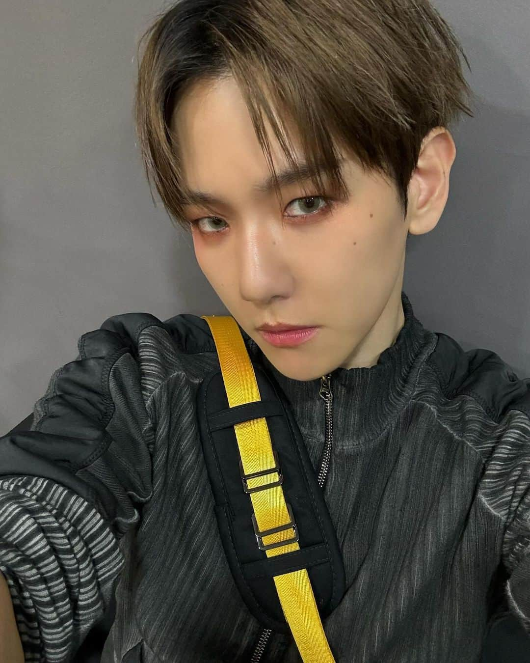 EXOさんのインスタグラム写真 - (EXOInstagram)「🔥🖤🐶🖤🔥  #BAEKHYUN #백현 @baekhyunee_exo  #EXO #엑소 #weareoneEXO #leagueoflegends #HeartSteel #Paranoia @riotgamesmusic @leagueoflegends #HeartsteelBAEKHYUN」11月19日 22時10分 - weareone.exo