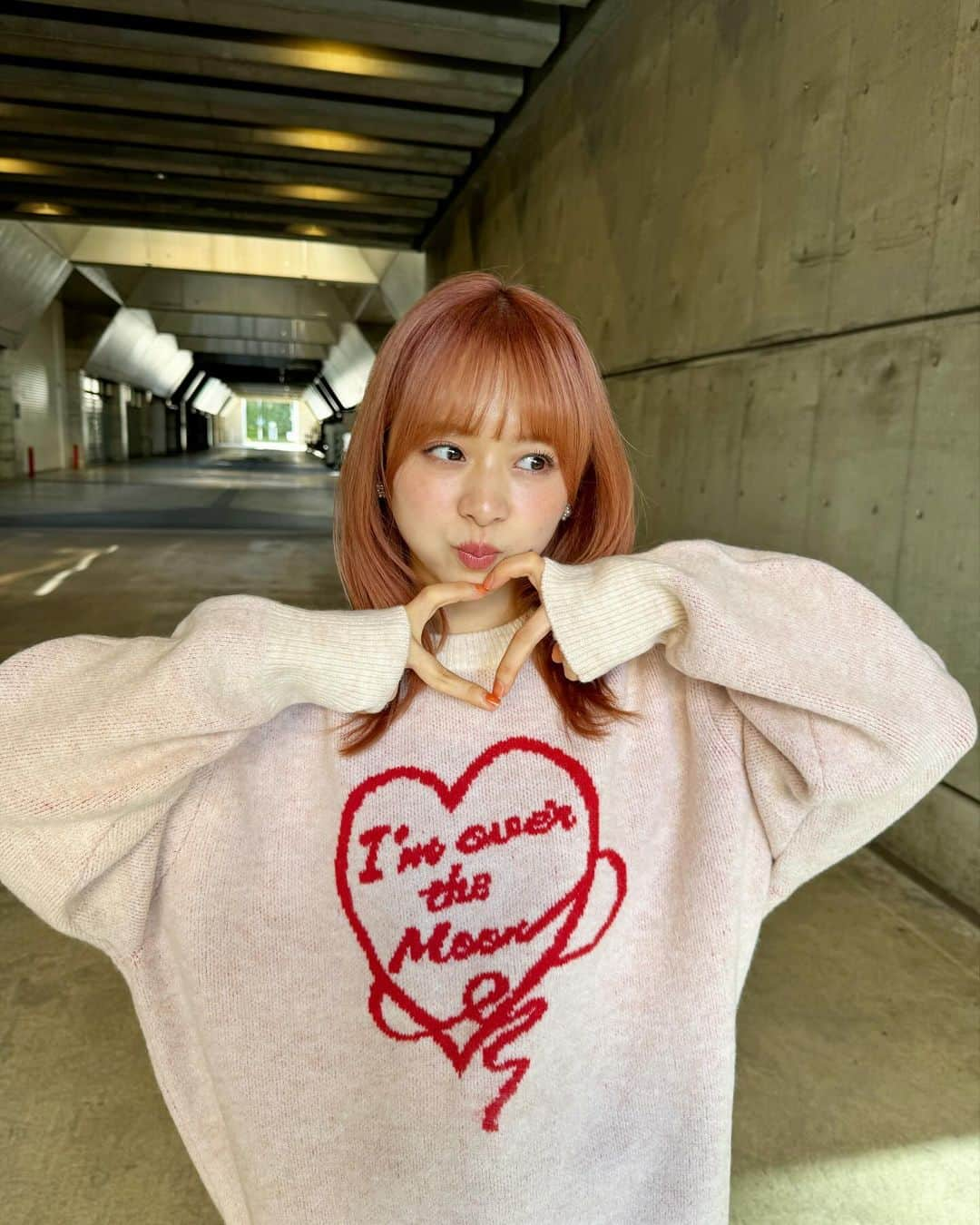 倉野尾成美さんのインスタグラム写真 - (倉野尾成美Instagram)「ピンクヘアにピンクニット🙈💓」11月19日 22時13分 - noochan_1108