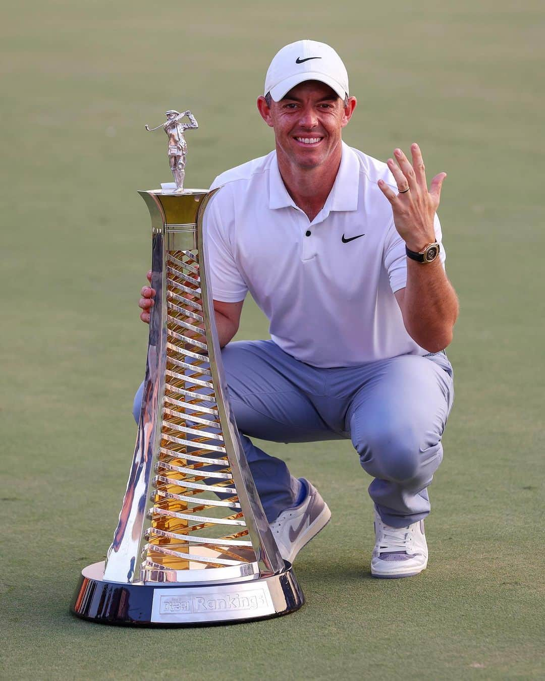 ローリー・マキロイのインスタグラム：「Race to Dubai No. 5 @rorymcilroy 🏆」