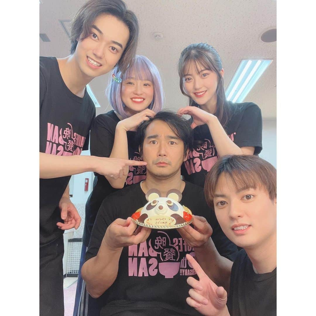 中野恵那さんのインスタグラム写真 - (中野恵那Instagram)「舞台タクフェス【晩餐】 大阪の皆さまありがとうございました！！  地元でこんな大きな舞台に立たせていただけた事、これから私の人生で本当に素敵な経験になったと思います。 大阪の皆様、沢山のパワーをありがとうございました！  そんな大阪千秋楽の本日は 大好きな浜谷さんのお誕生日でした🎂  いよいよ来週は札幌です！  まだチケットもありますので お近くの方は是非お越し頂けると嬉しいです！」11月19日 22時29分 - nakano.ena