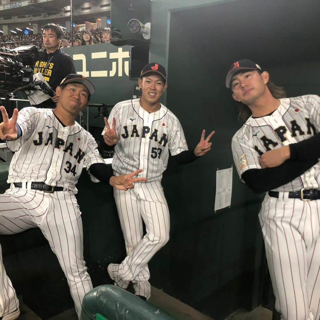 侍ジャパンさんのインスタグラム写真 - (侍ジャパンInstagram)「カーネクスト アジアプロ野球チャンピオンシップ2023 【決勝】 日本🇯🇵 4x - 3 🇰🇷韓国  2死満塁から #門脇誠 選手が優勝を決める劇的サヨナラタイムリー！延長タイブレークを制し大会連覇を達成！！  #侍ジャパン #アジチャン」11月19日 22時29分 - samuraijapan_official