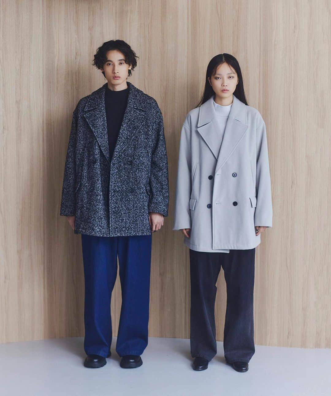 tk.TAKEO KIKUCHIのインスタグラム：「【FEATURE】  WINTER OUTER LOOK  coat(商品番号 170-97212) ツイードミドルピーコート ¥29,700(TAX IN)  coat(商品番号 170-97202) テックメルトンミドルピーコート ¥22,000(TAX IN)  詳しくは @tk.takeokikuchi_official  からオフィシャルサイトをチェック！  #tkTAKEOKIKUCHI #tk #takeokikuchi #ティーケータケオキクチ #タケオキクチ #ピーコート #ツイードコート #ピーコートコーデ」