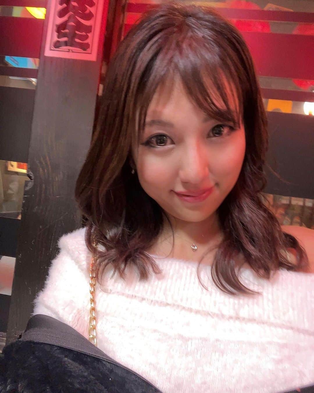神谷麻美さんのインスタグラム写真 - (神谷麻美Instagram)「#ちらっ ❤️🐉✨️  楽しすぎて、楽しいっ❣️❣️✨️✨️   #最高 💚💛❤️✨️」11月19日 23時03分 - asamice428