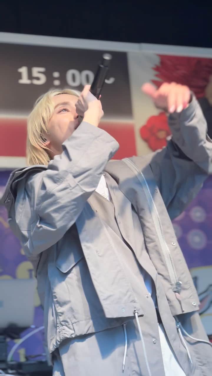 SKY-HIのインスタグラム：「SKY-HI Round A Ground 2023 -FINALE-  [ROUND 098🏁] 愛知公演 @ アスナル金山  ‘カミツレベルベット’  たくさんのご来場ありがとうございました！  NEXT▶︎11/25(土) 新潟公演 @ 万代シテイパーク FREE LIVE!!  #RAG_FINALE #SKYHI」
