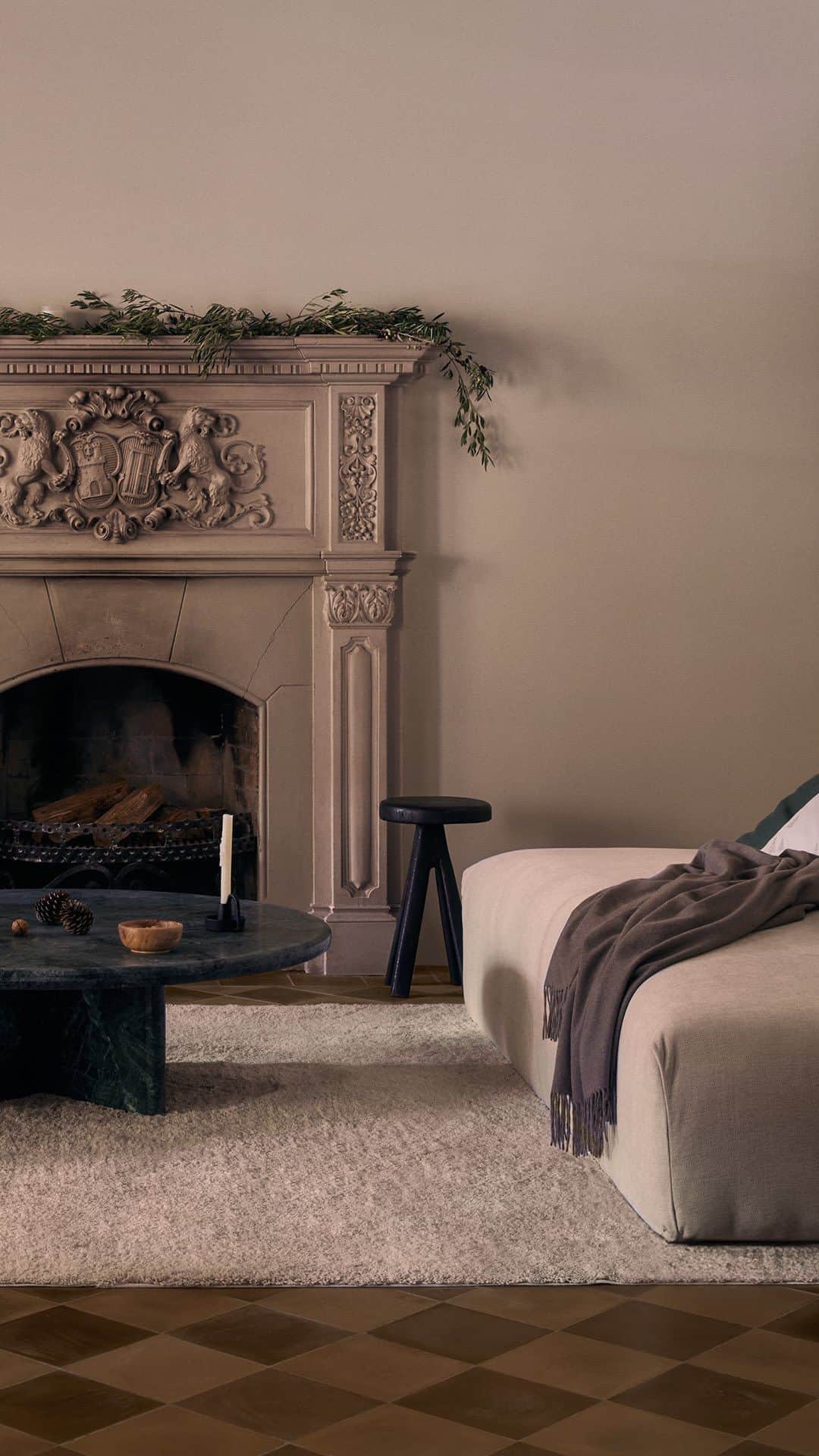 MANGOのインスタグラム：「Who isn’t ready for the holiday season? Our HOME collection certainly is! Discover it at mango.com.  #MangoHome」