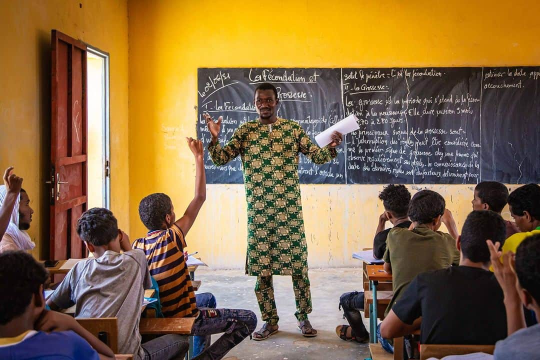 unicefさんのインスタグラム写真 - (unicefInstagram)「This #WorldChildrensDay we thank every person doing everything in their power to protect children and their rights, even in the most impossible situations.   #ForEveryChild, hope.   © UNICEF/UN0678997/Oo © UNICEF/UN0484896/Pouget © UNICEF/UN0692759/Arcos © UNICEF/U.S. CDC/Unique Identifier/Nelson Apochi Owoicho © UNICEF/UN0648739/Njiokiktjien」11月19日 23時05分 - unicef